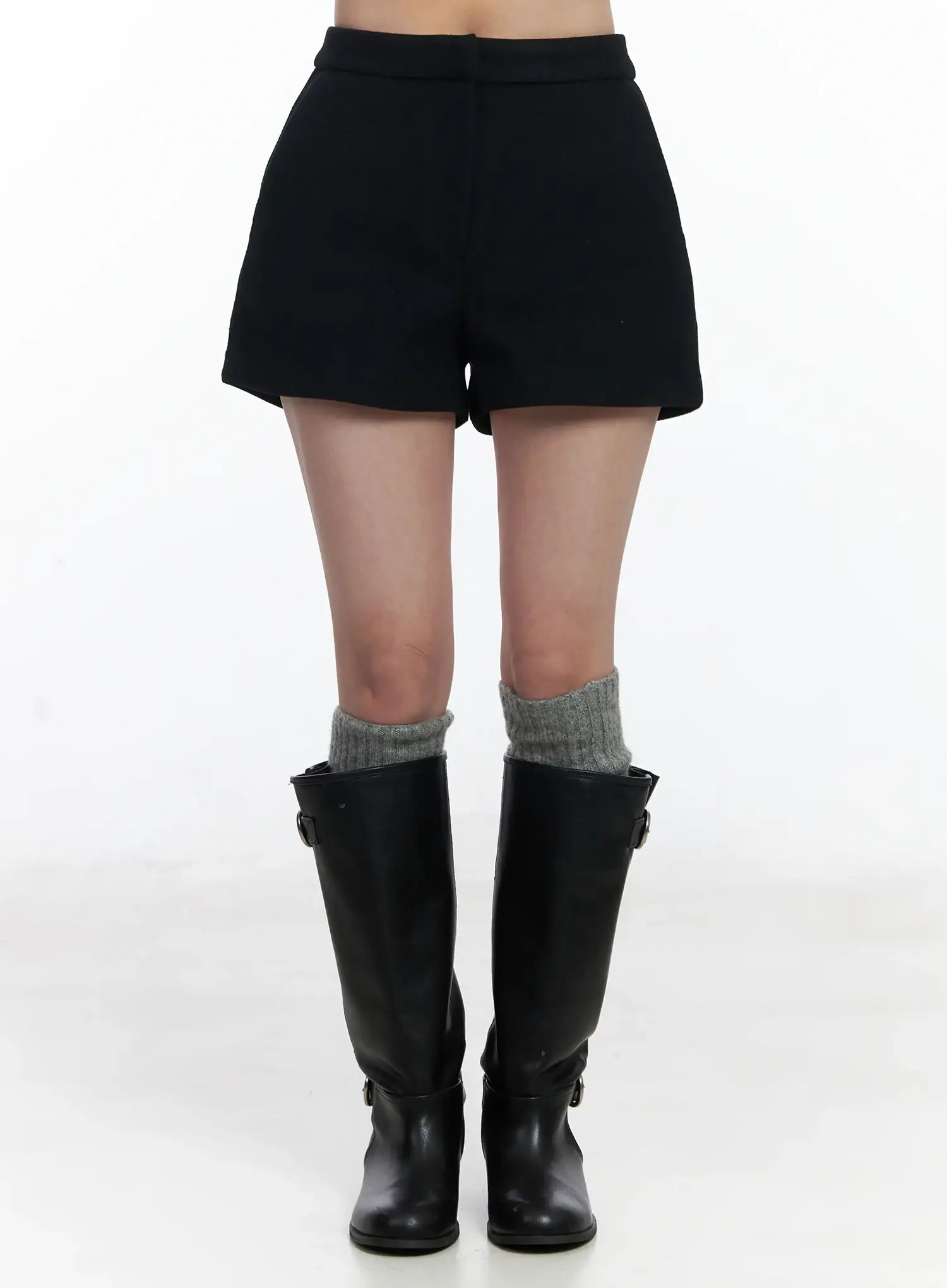 Fleece-Lined Pocket Shorts IJ529