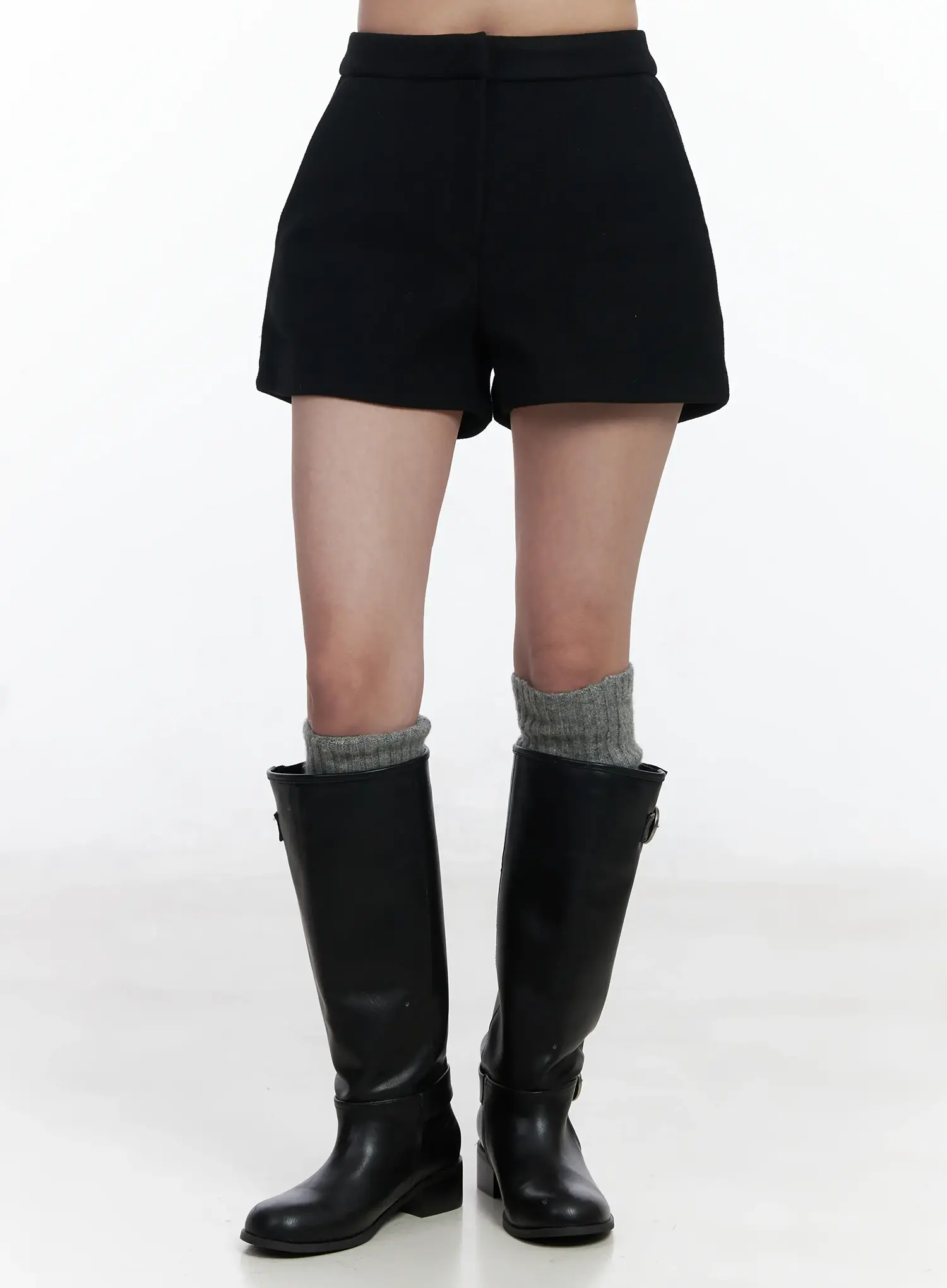 Fleece-Lined Pocket Shorts IJ529 - Image 4