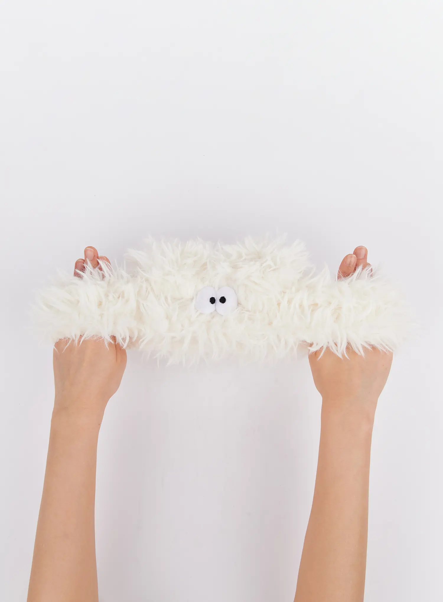 Fluffy Bunny Headband IM527 - Image 6