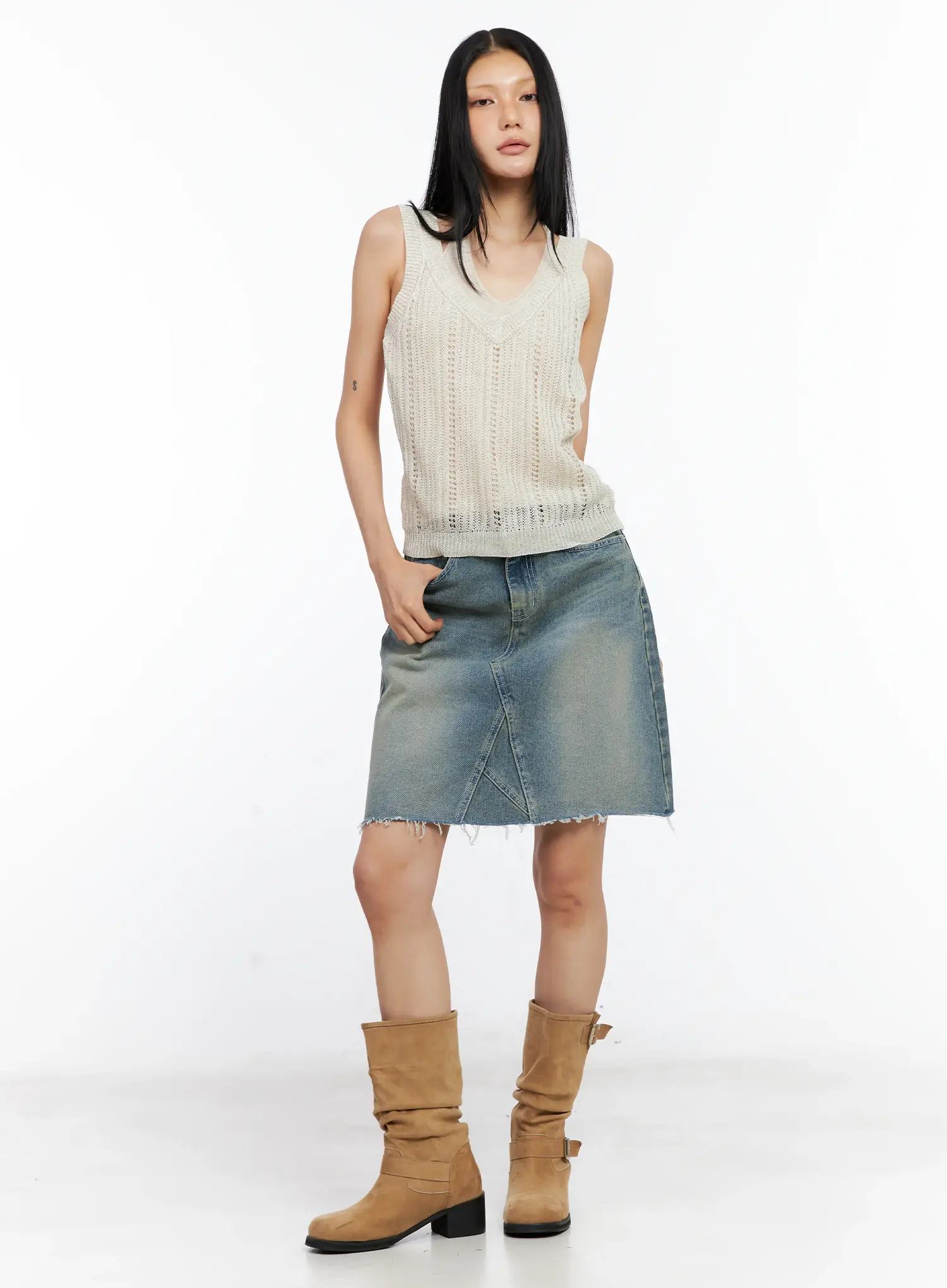 Frayed-Hem Denim Midi Skirt CL529 - Image 3