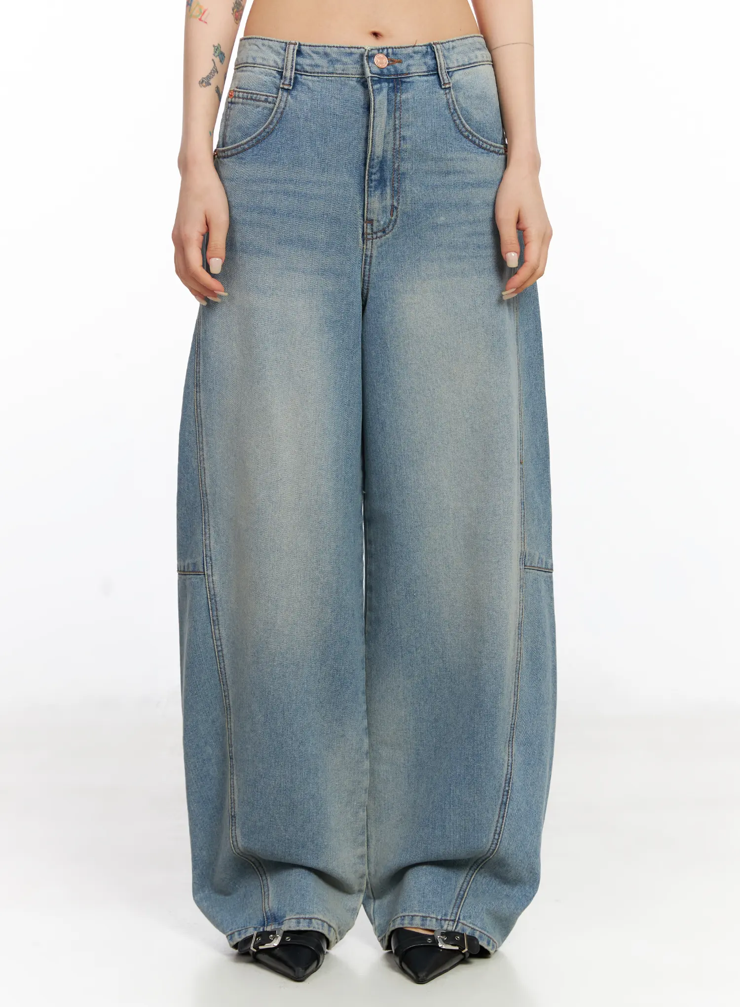 Frey Washed Wide-Leg Jeans CJ523