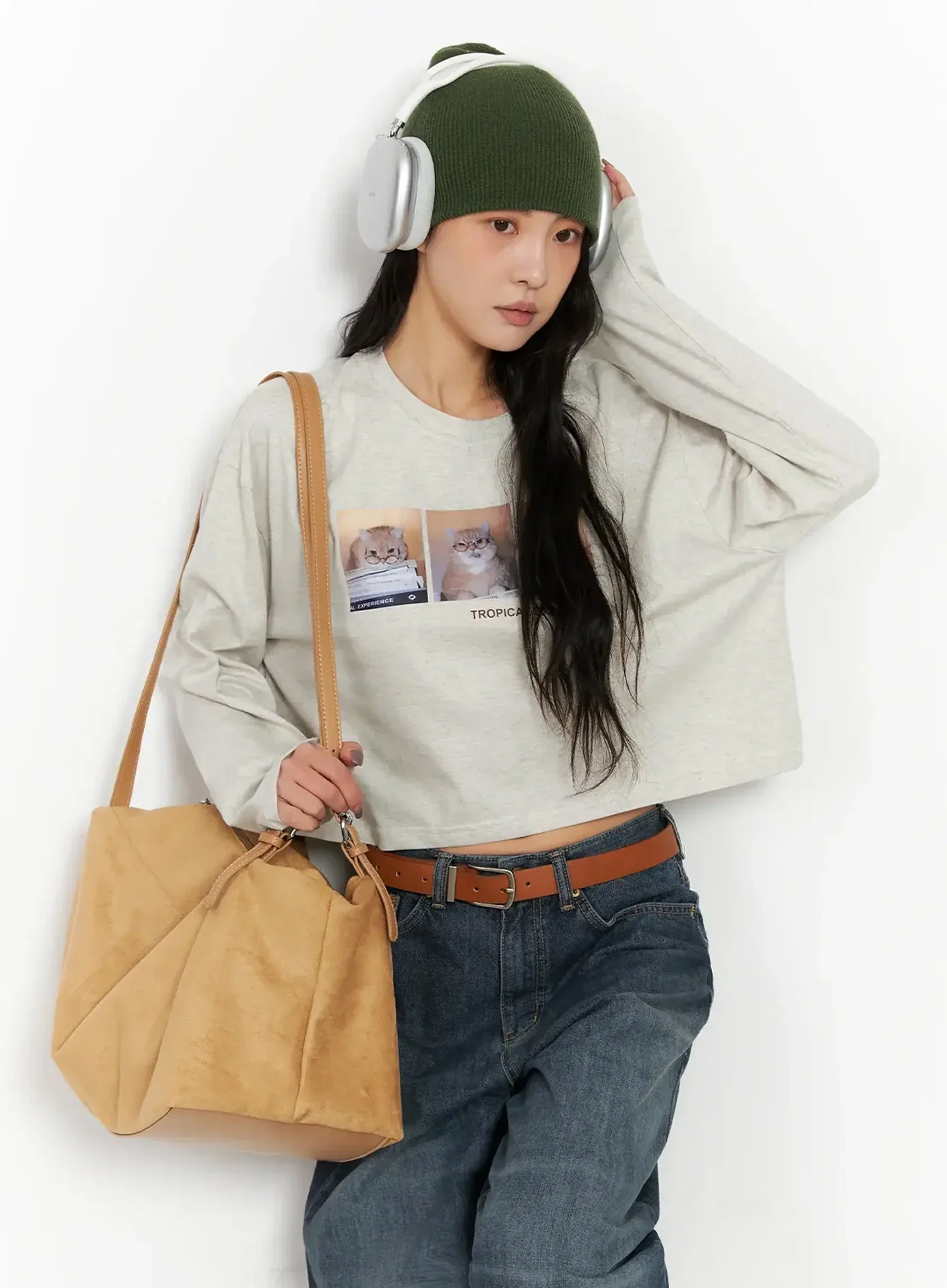 Graphic Crop Long Sleeve Top IN528