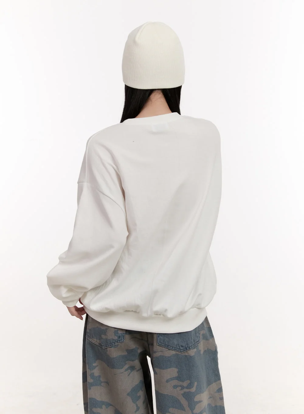 Graphic Loose-Fit Sweatshirt CJ529 - Image 6