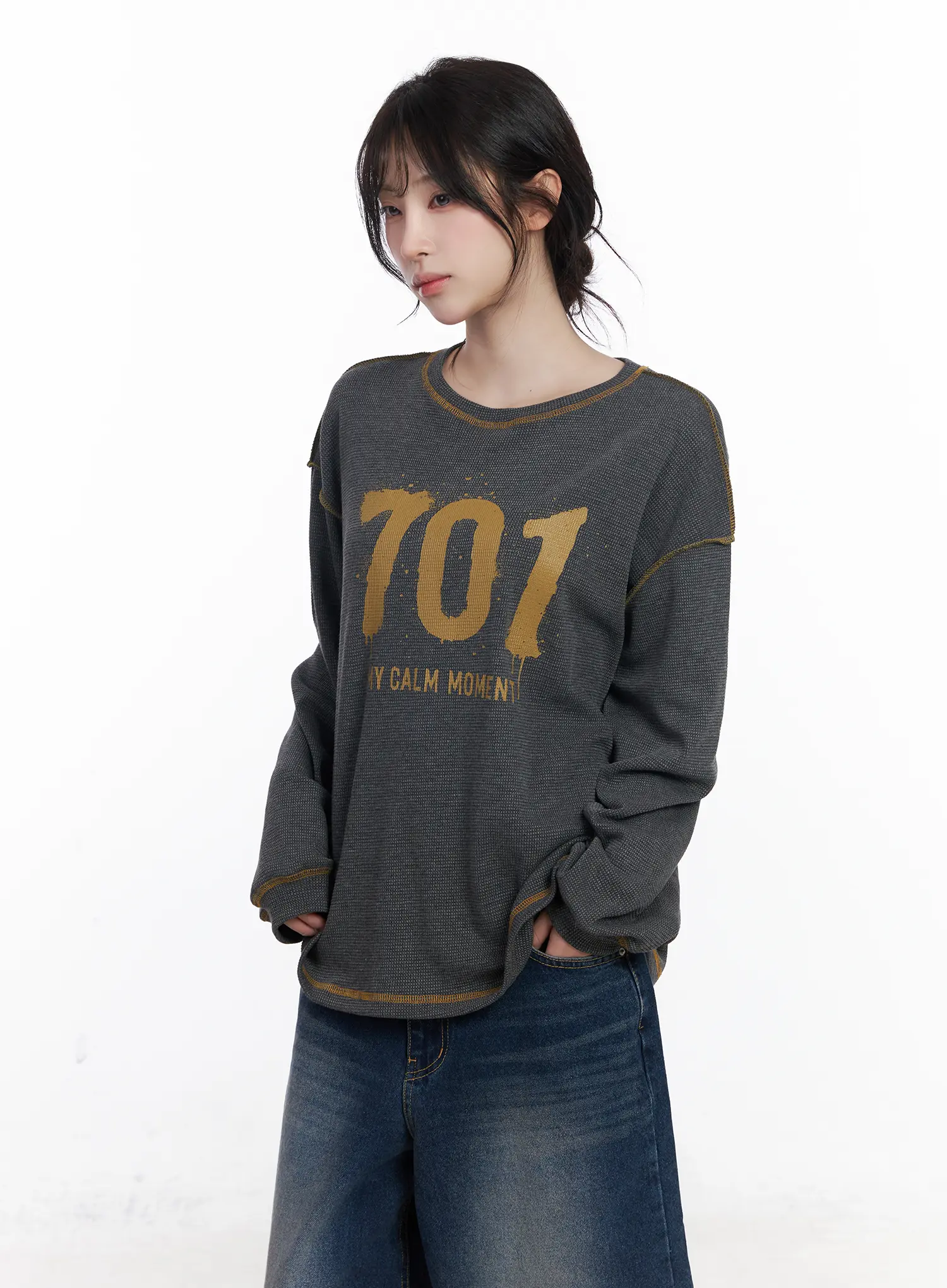 Graphic Oversized Textured Long Sleeve Top CJ527 - Image 9