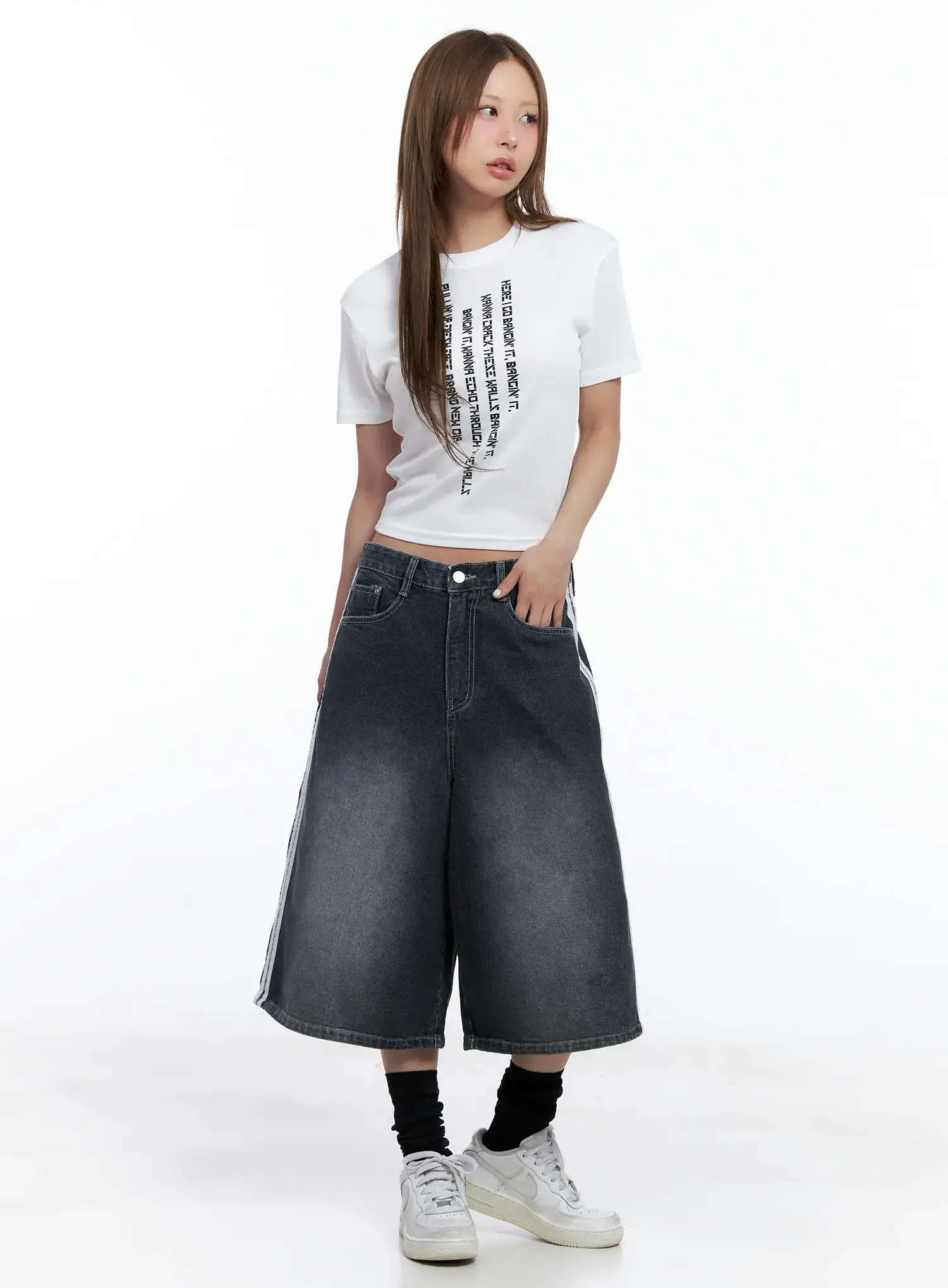 Graphic Short-Sleeve Tee CL510 - Image 4