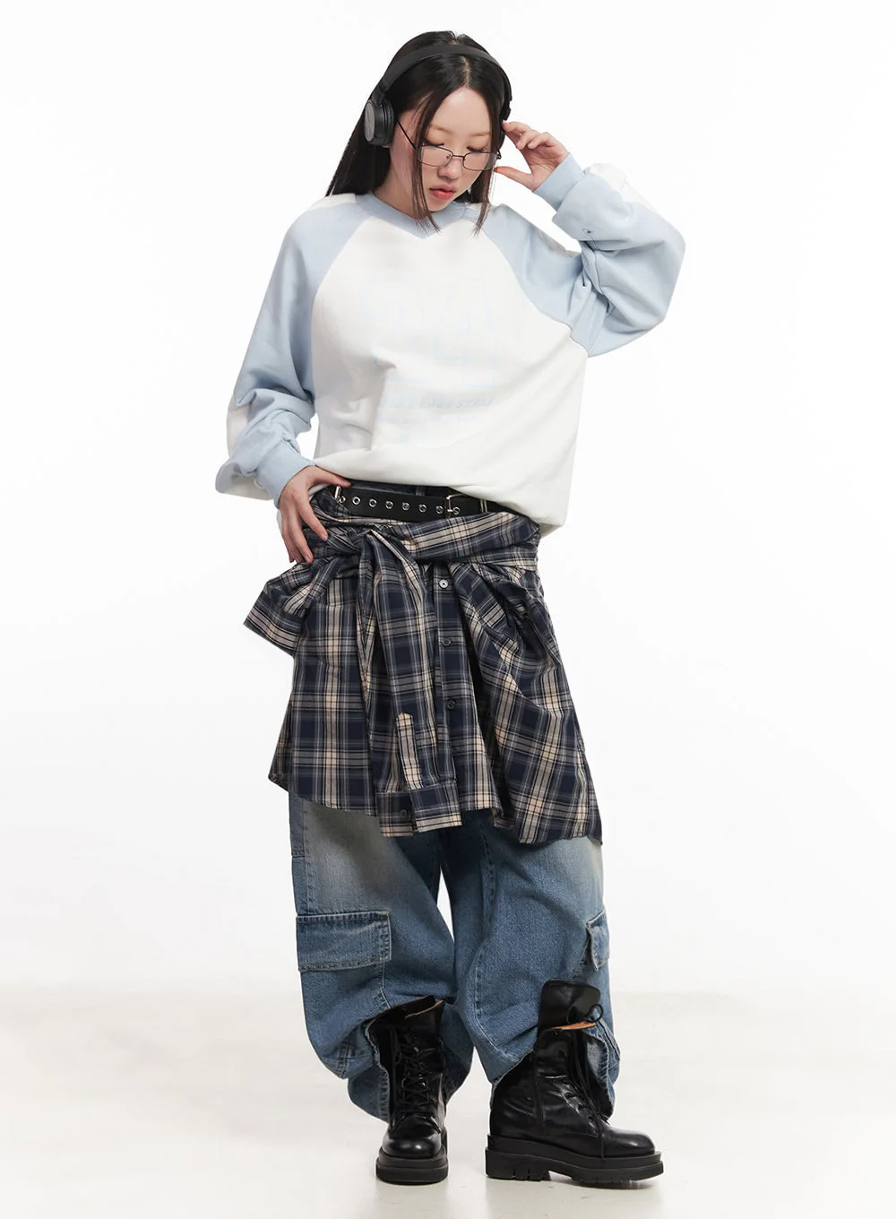 Heather Cargo Washed Wide-Leg Jeans IM528 - Image 13
