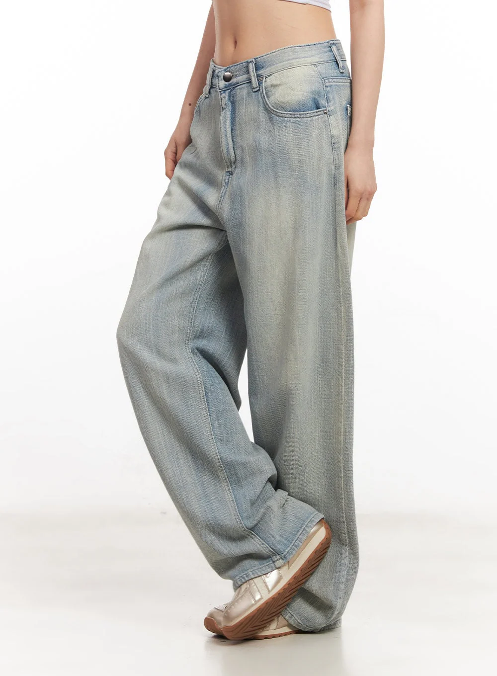Jessi Washed Wide-Leg Jeans CA514 - Image 3