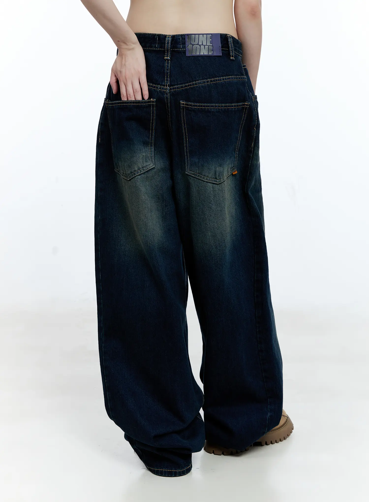 Jinnie Washed Wide-Leg Jeans CG511 - Image 7