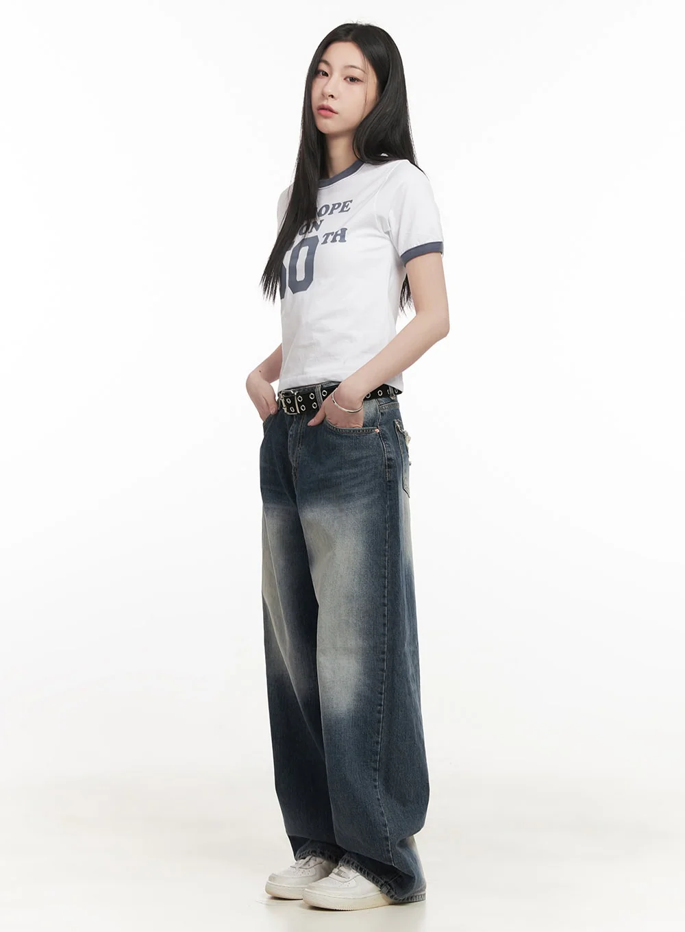 Julie Washed Baggy Jeans with Embroidered Detail CF514 - Image 4