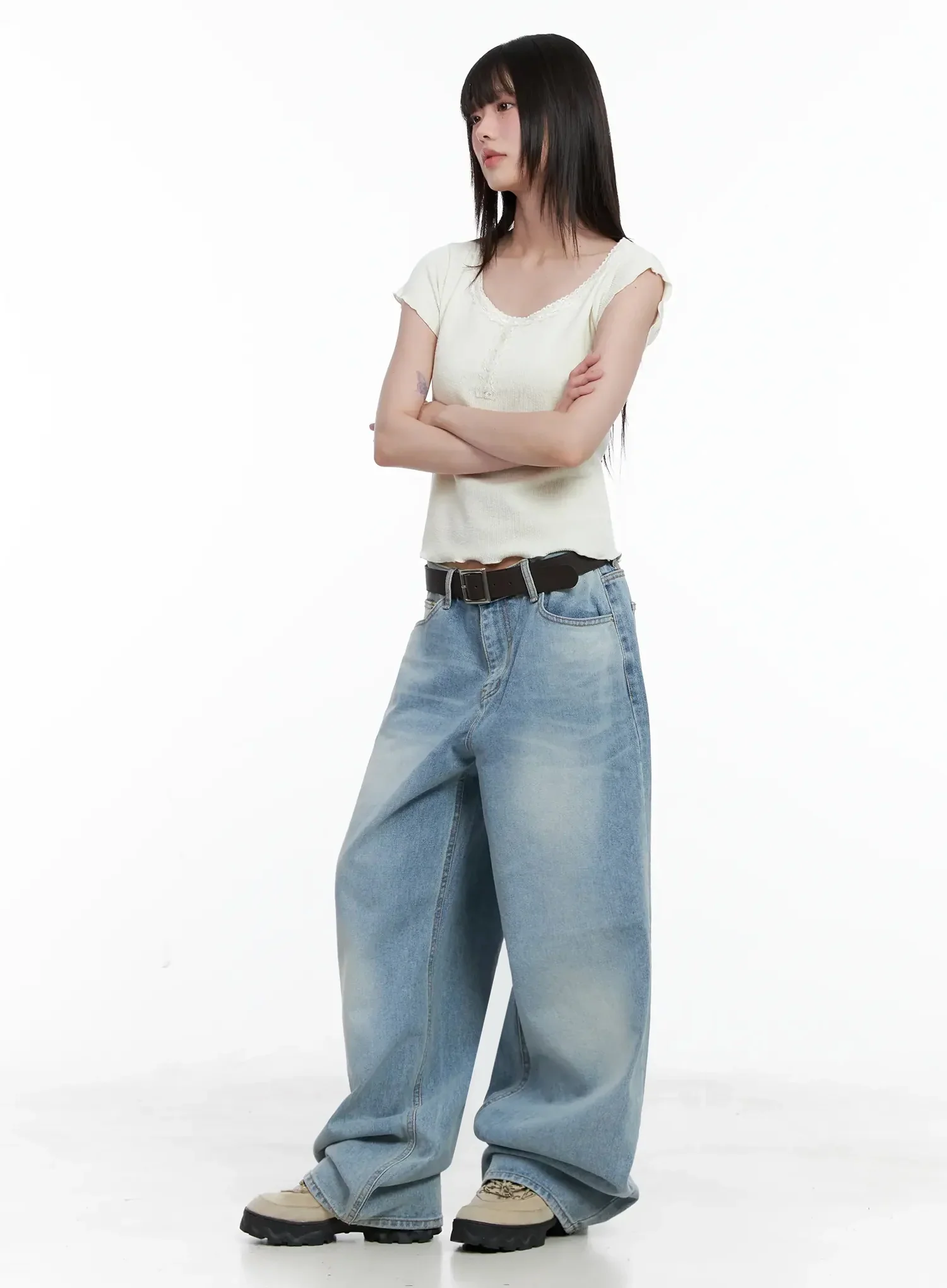 Lace Trimmed Button Short Sleeve IL531 - Image 11