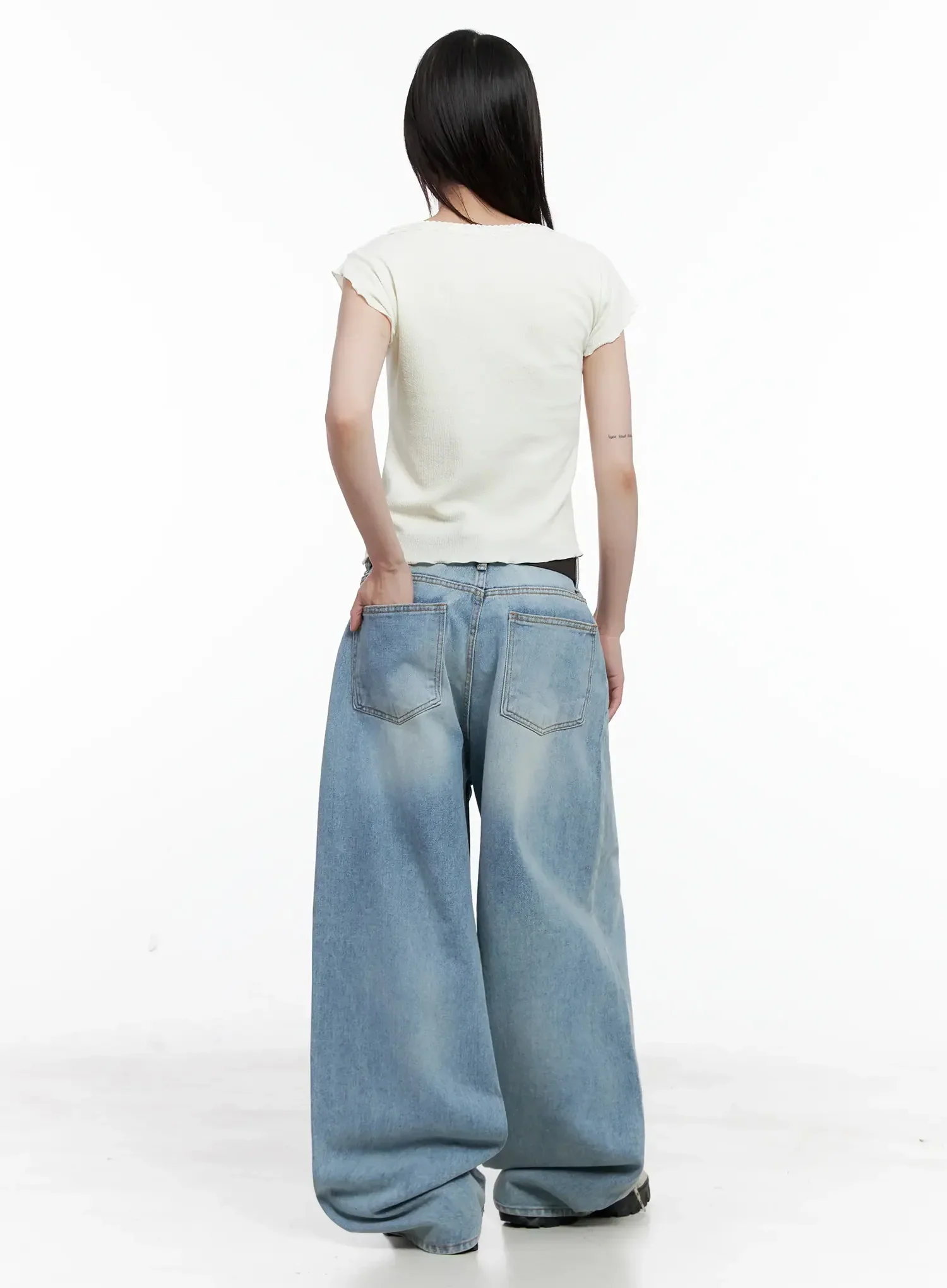 Lace Trimmed Button Short Sleeve IL531 - Image 13