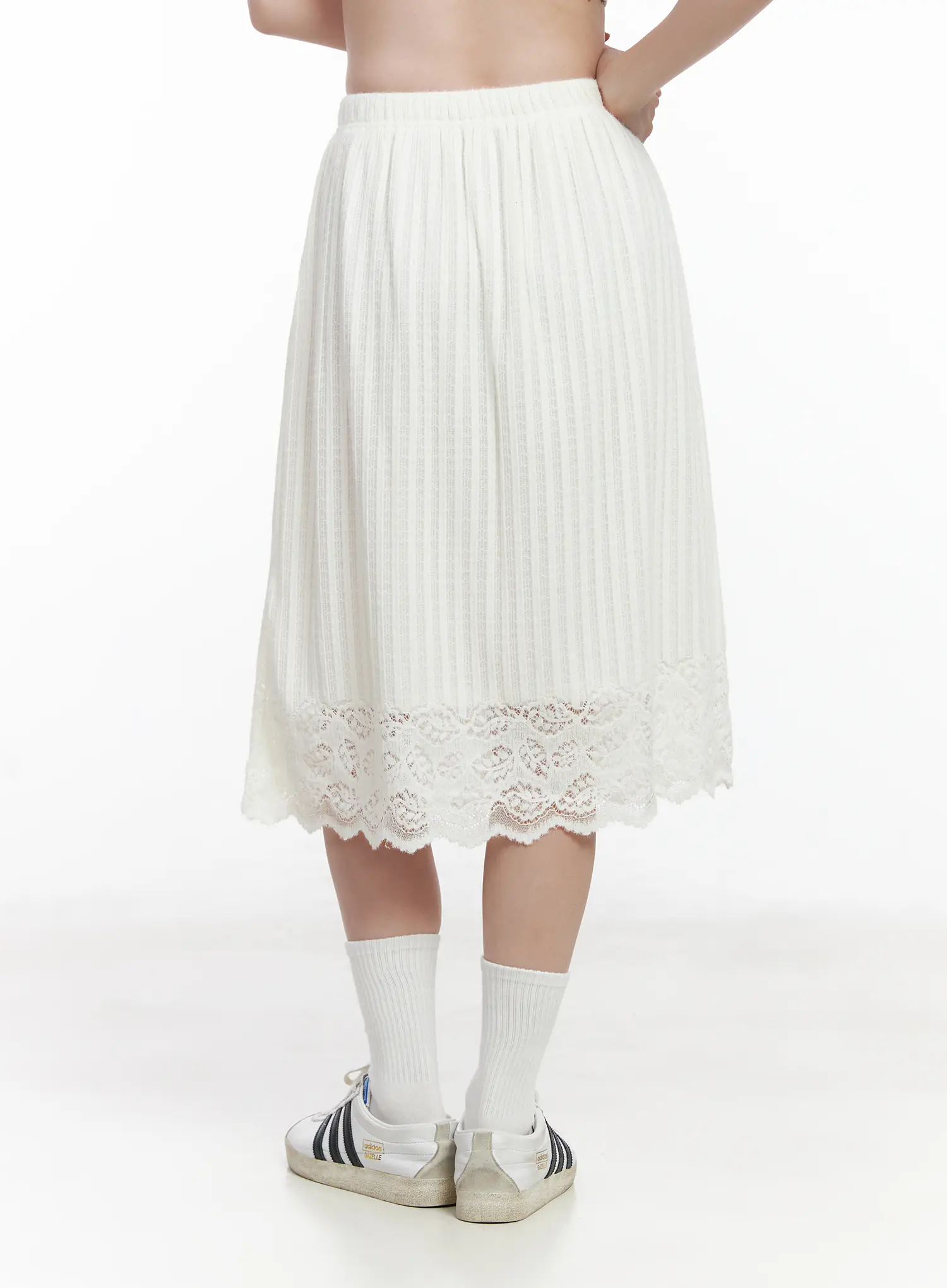 Lace-Trimmed Fleece Midi Skirt CJ520 - Image 4