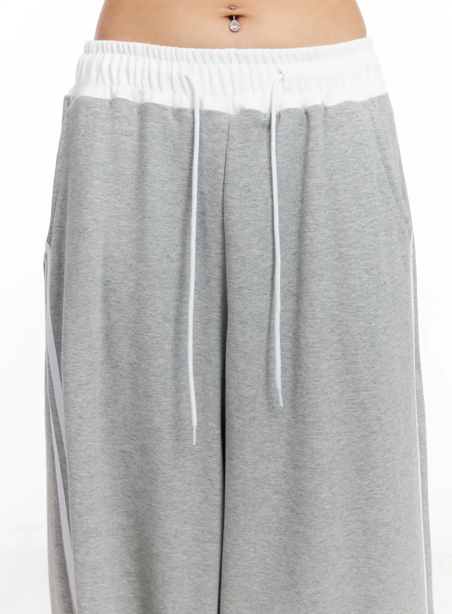 Layered Two-Tone Sweatpants CF506 - Image 3