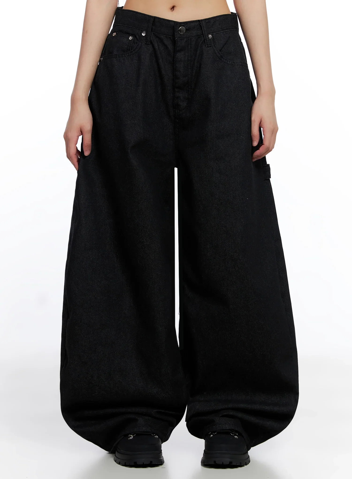 Lea Cross-Patch Baggy Jeans IS525 - Image 3
