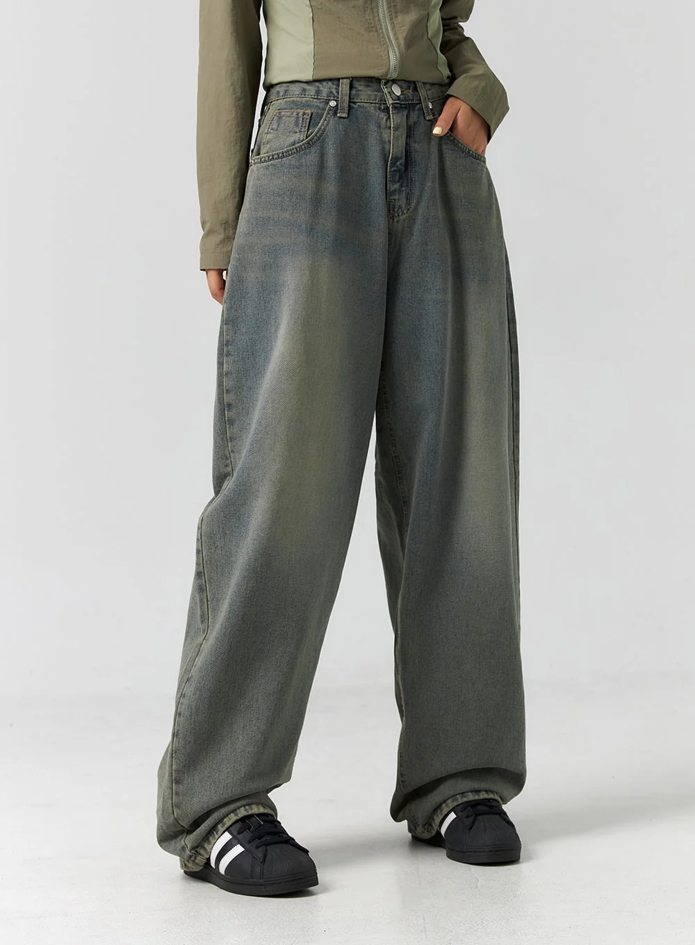 Light Wash Wide Leg Jeans CS303 - Image 5