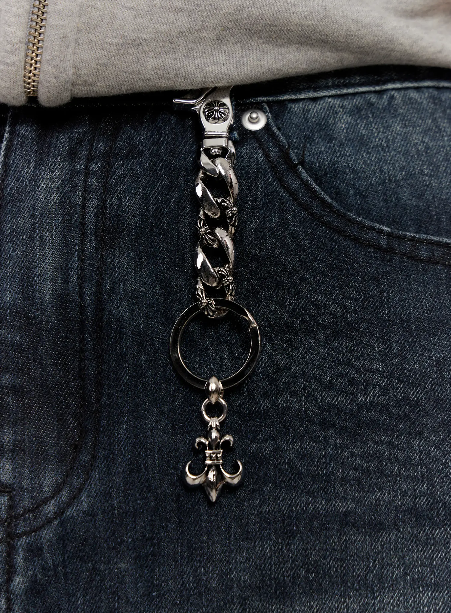 Lily Keychain IO528 - Image 4