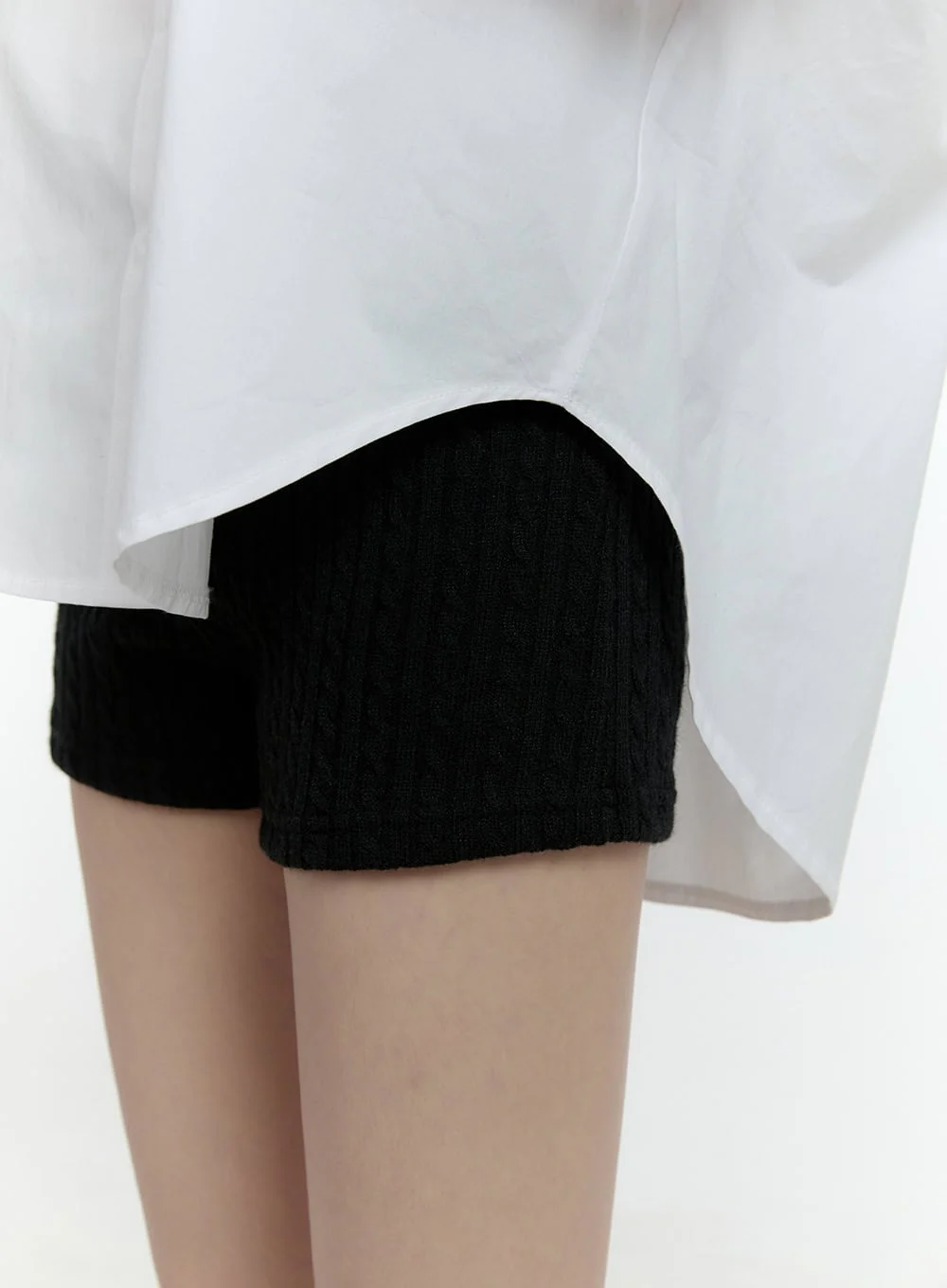 Loose-Fit Collared Button-Up Shirt CF506 - Image 8