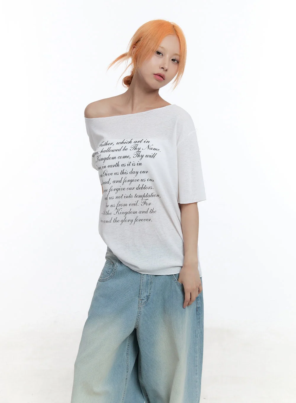 Loose-Fit Graphic Off-Shoulder Tee CU502 - Image 11