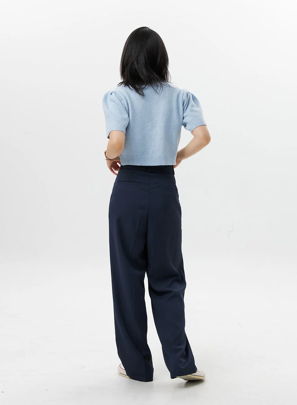 Loose-Fit Pintuck Pants OG318 - Image 4