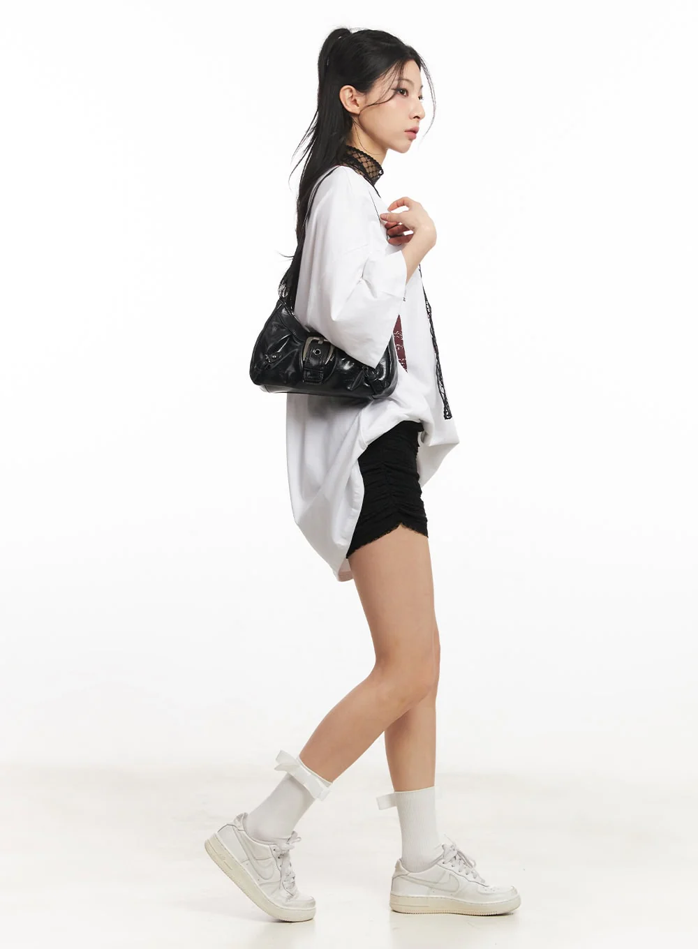 Low-Rise Shirred Lace Shorts CA516 - Image 5