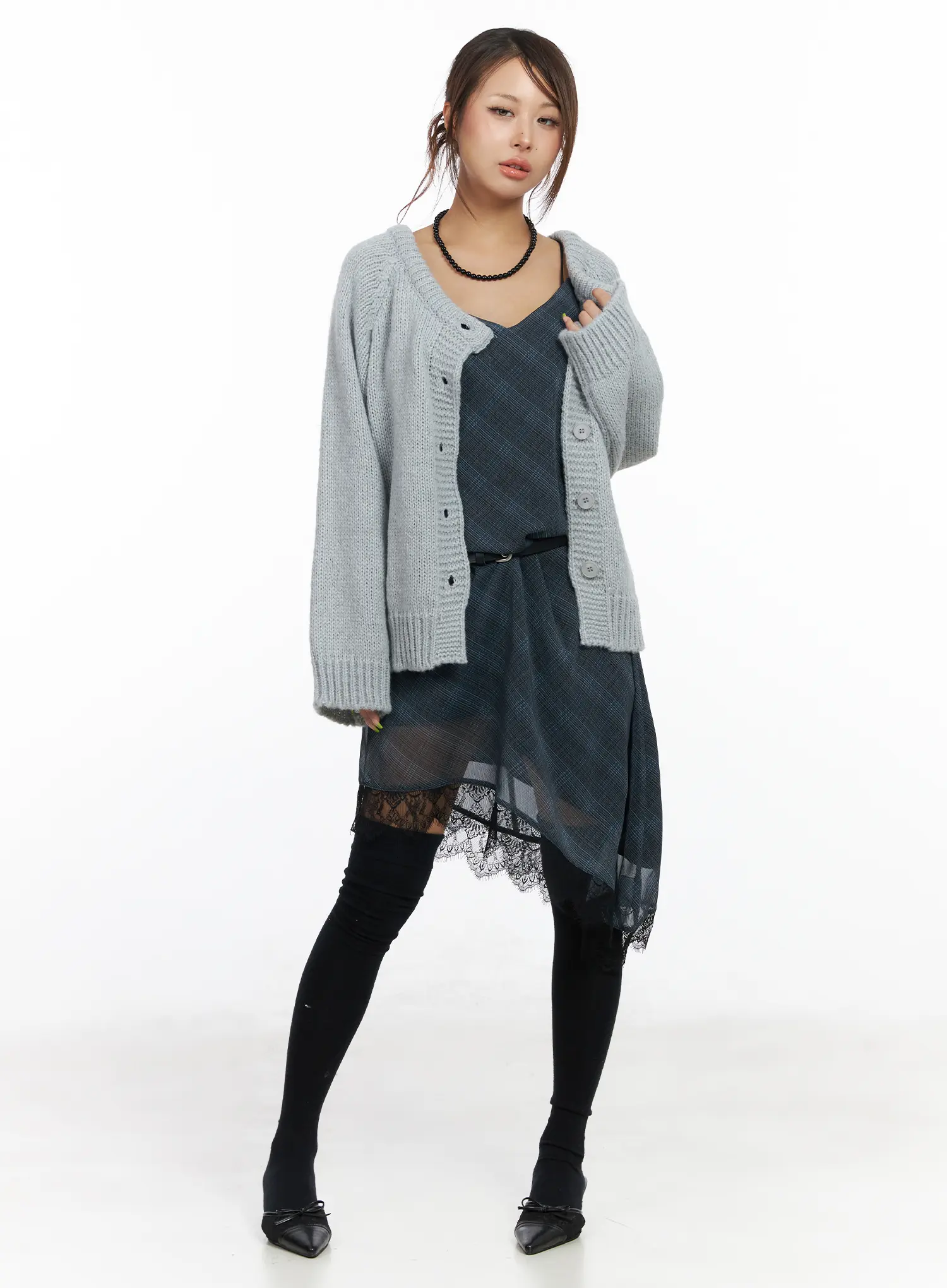 Low Rise Slit Shorts CF511 - Image 2