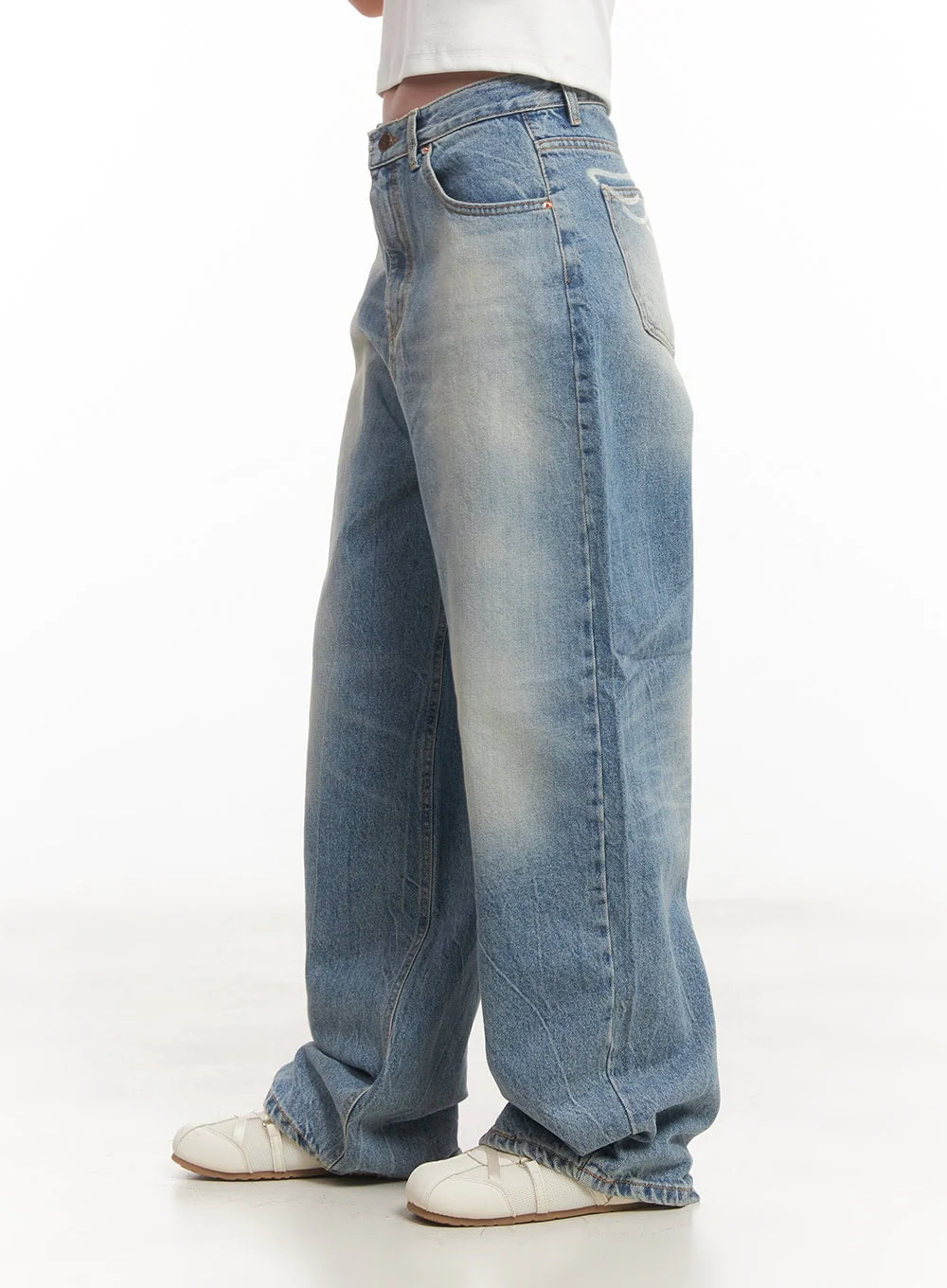 Lumira Back-Detail Washed Wide Leg Jeans CA530 - Image 5