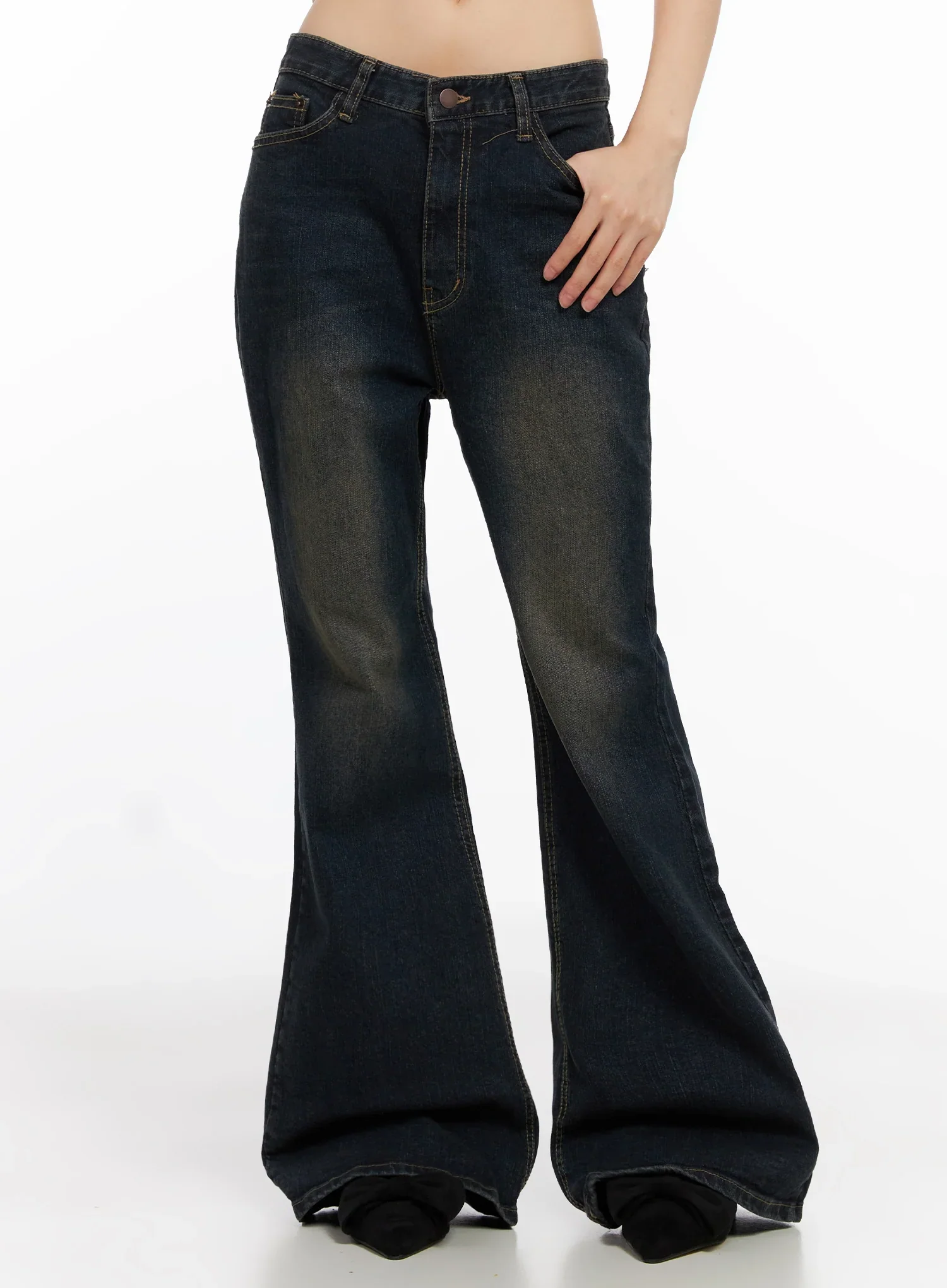 Lyanna Vintage Wash Bootcut Jeans IN503 - Image 4