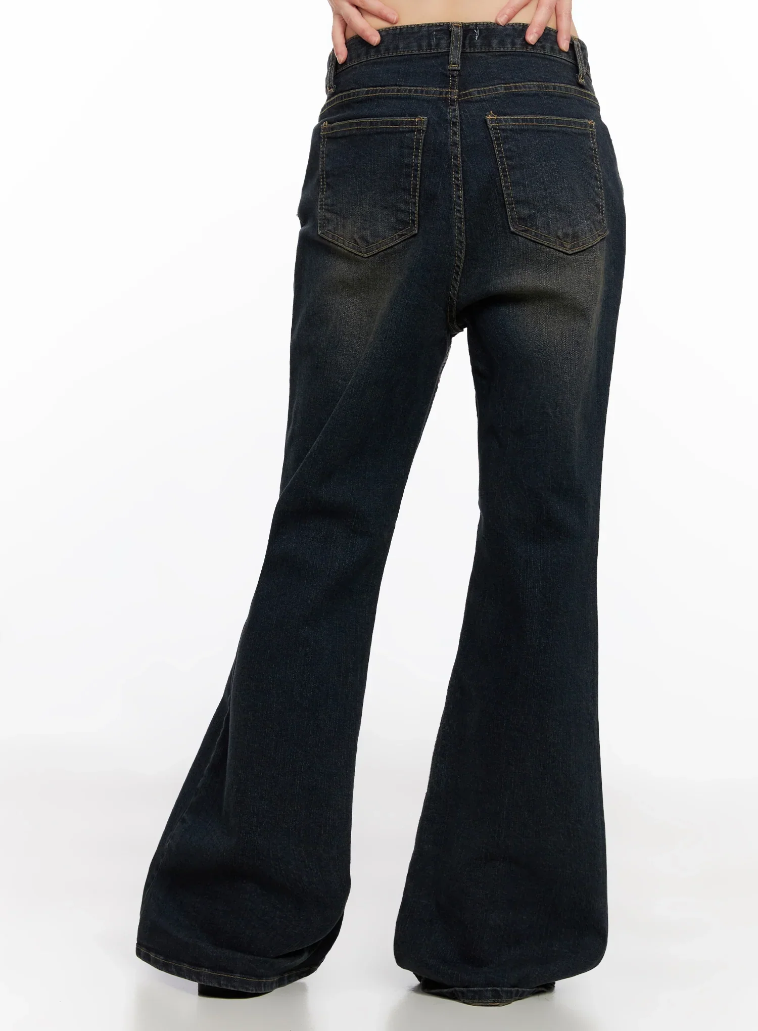 Lyanna Vintage Wash Bootcut Jeans IN503 - Image 9