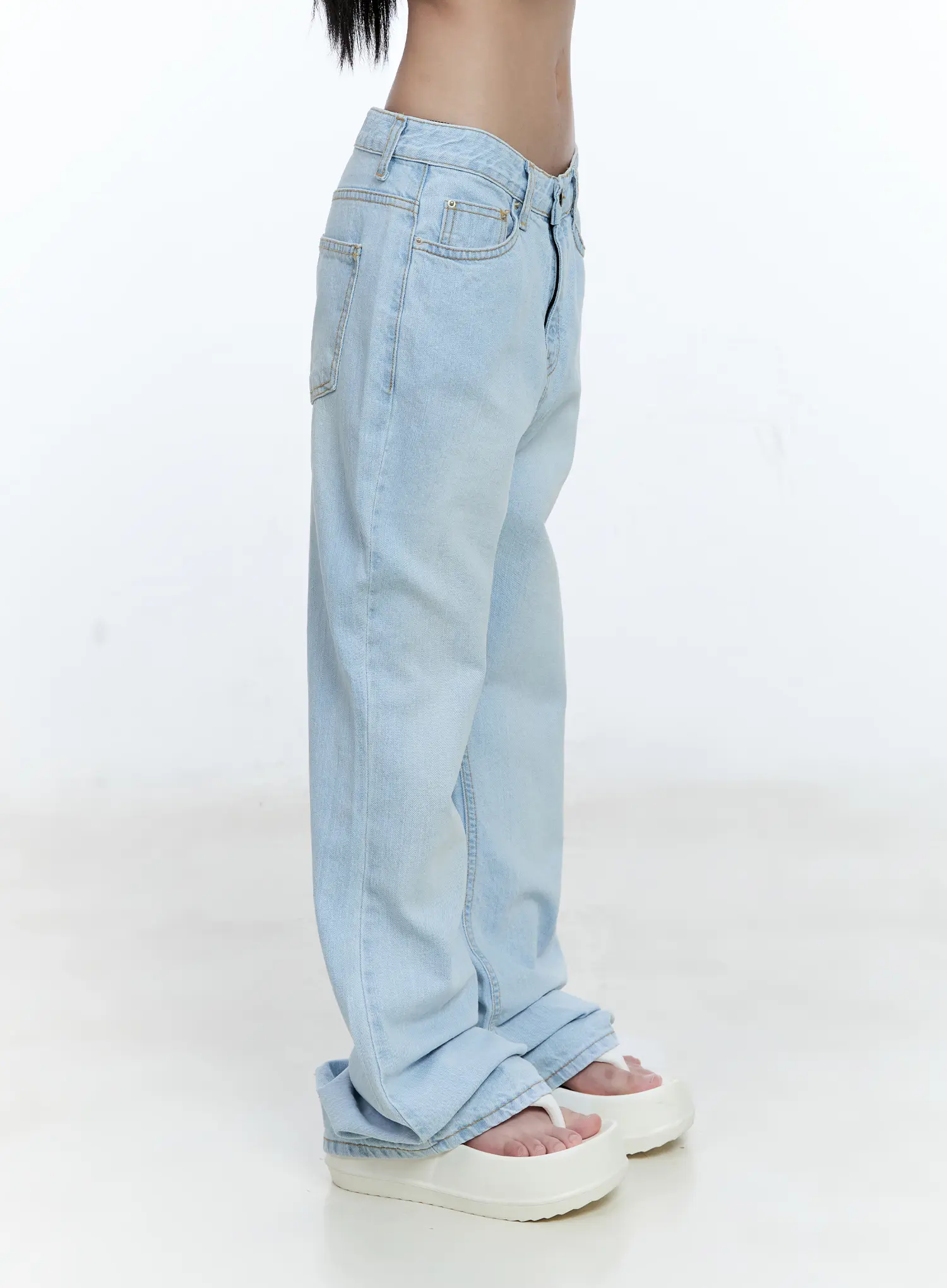 Mae Washed Flare Denim Jeans CG512 - Image 3