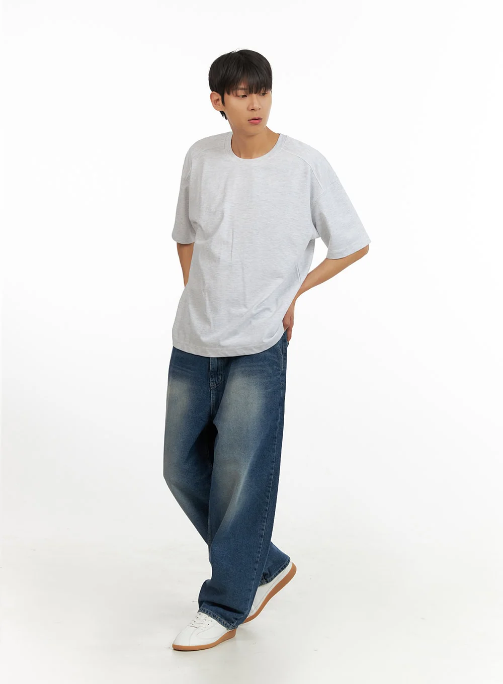 Men's Basic Solid T-Shirt IU418 - Image 2