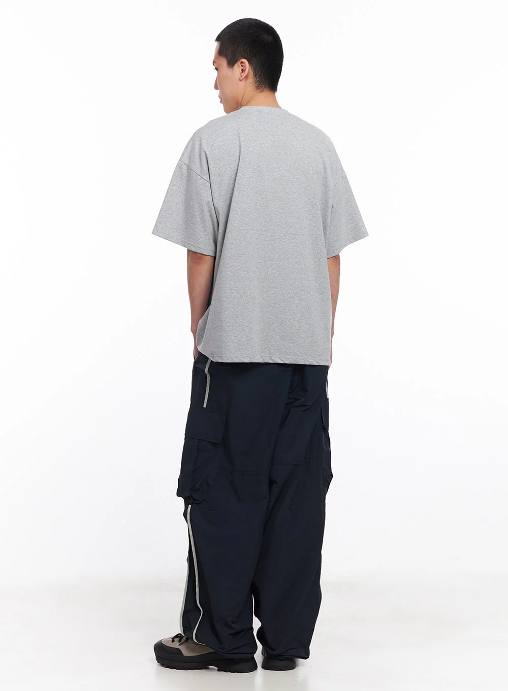 Men's Cargo Balloon-Fit Windbreaker Pants (Dark blue) IU512 - Image 10