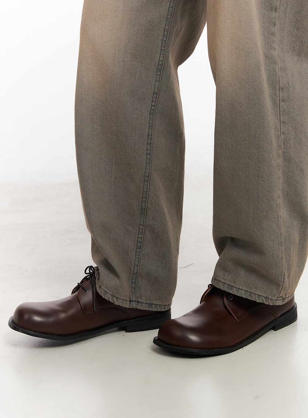 Men's Classic Faux-Leather Loafers IM514 - Image 4