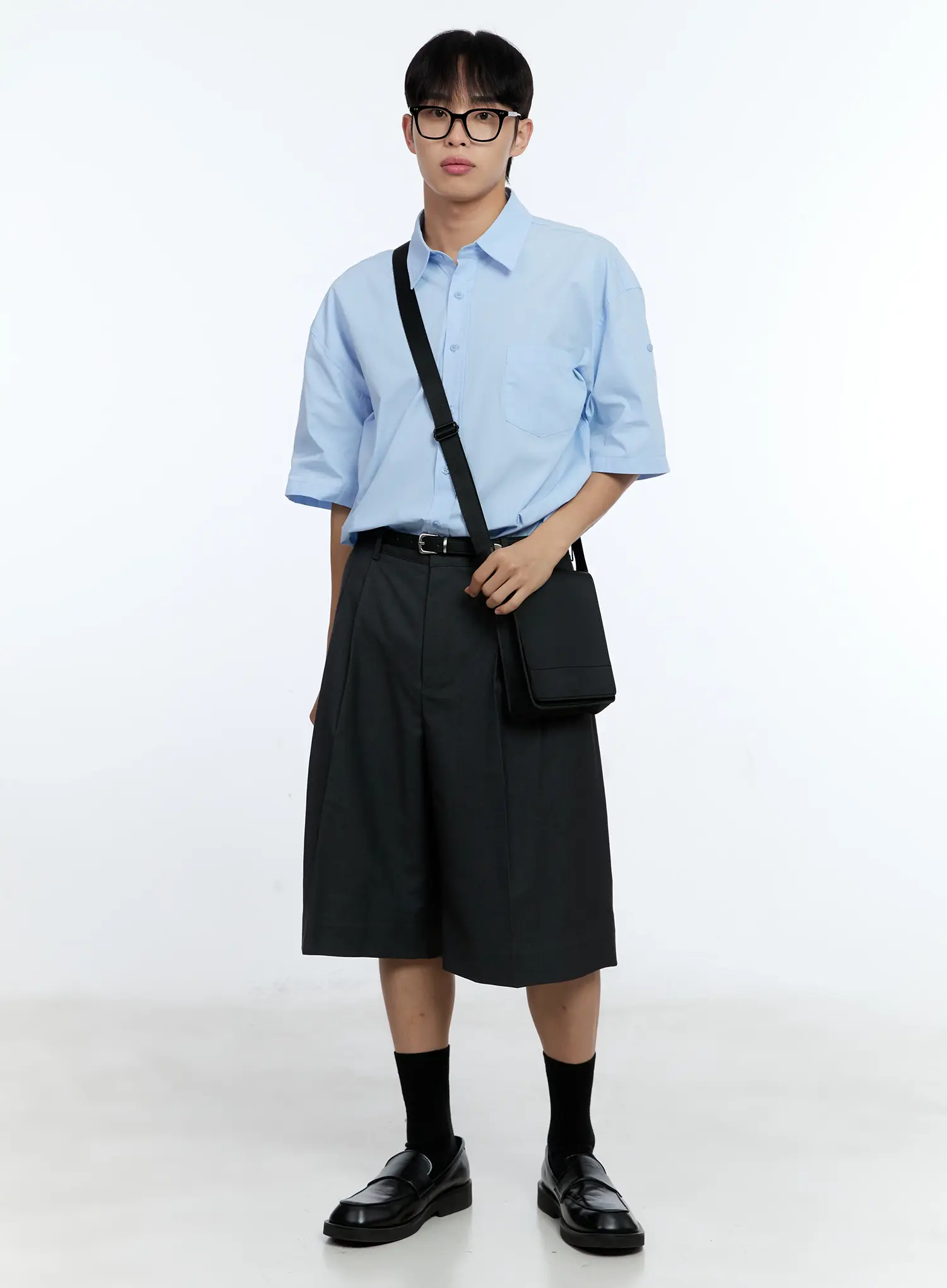 Men's Classic Pleated Bermuda Shorts IG519 - Image 13