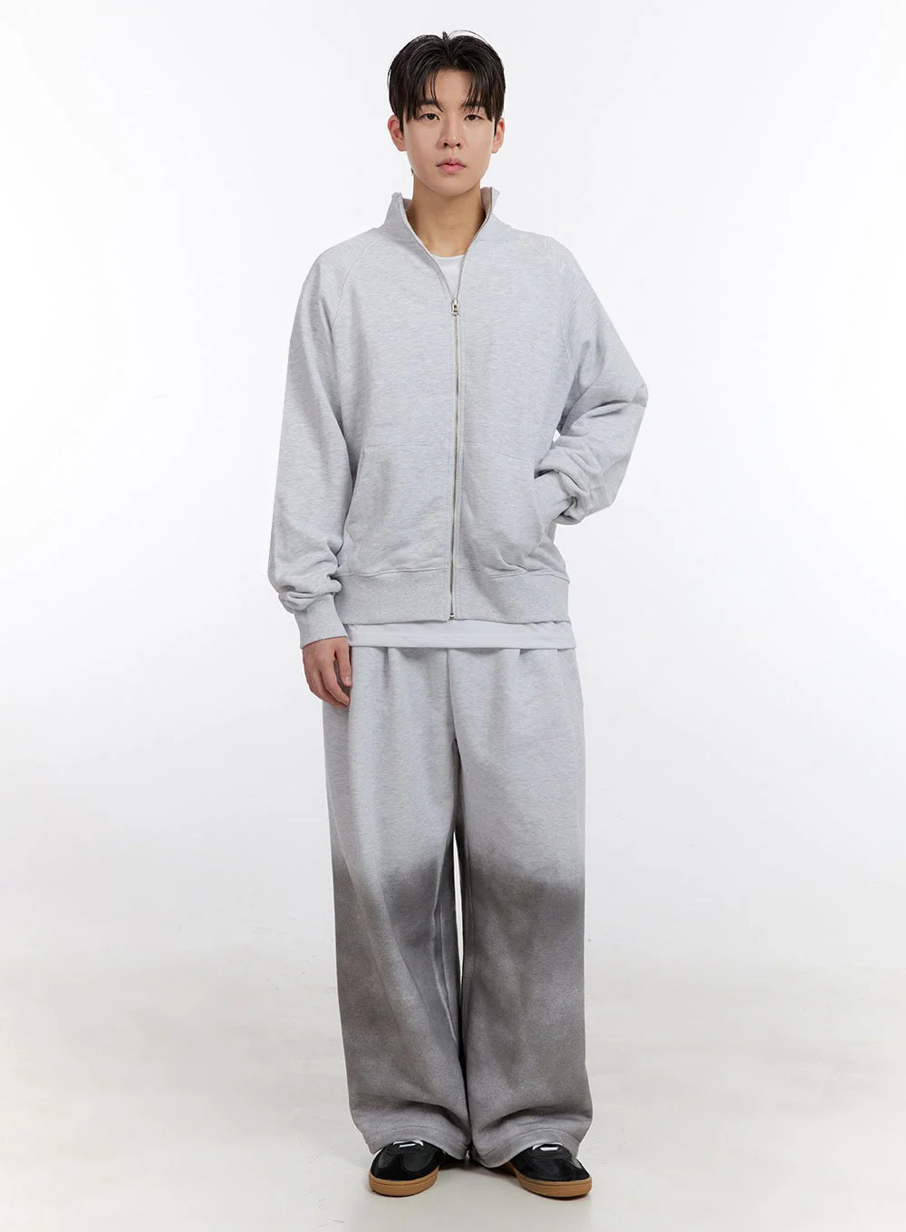 Men's Gradient Pintuck Sweatpants IF528 - Image 3