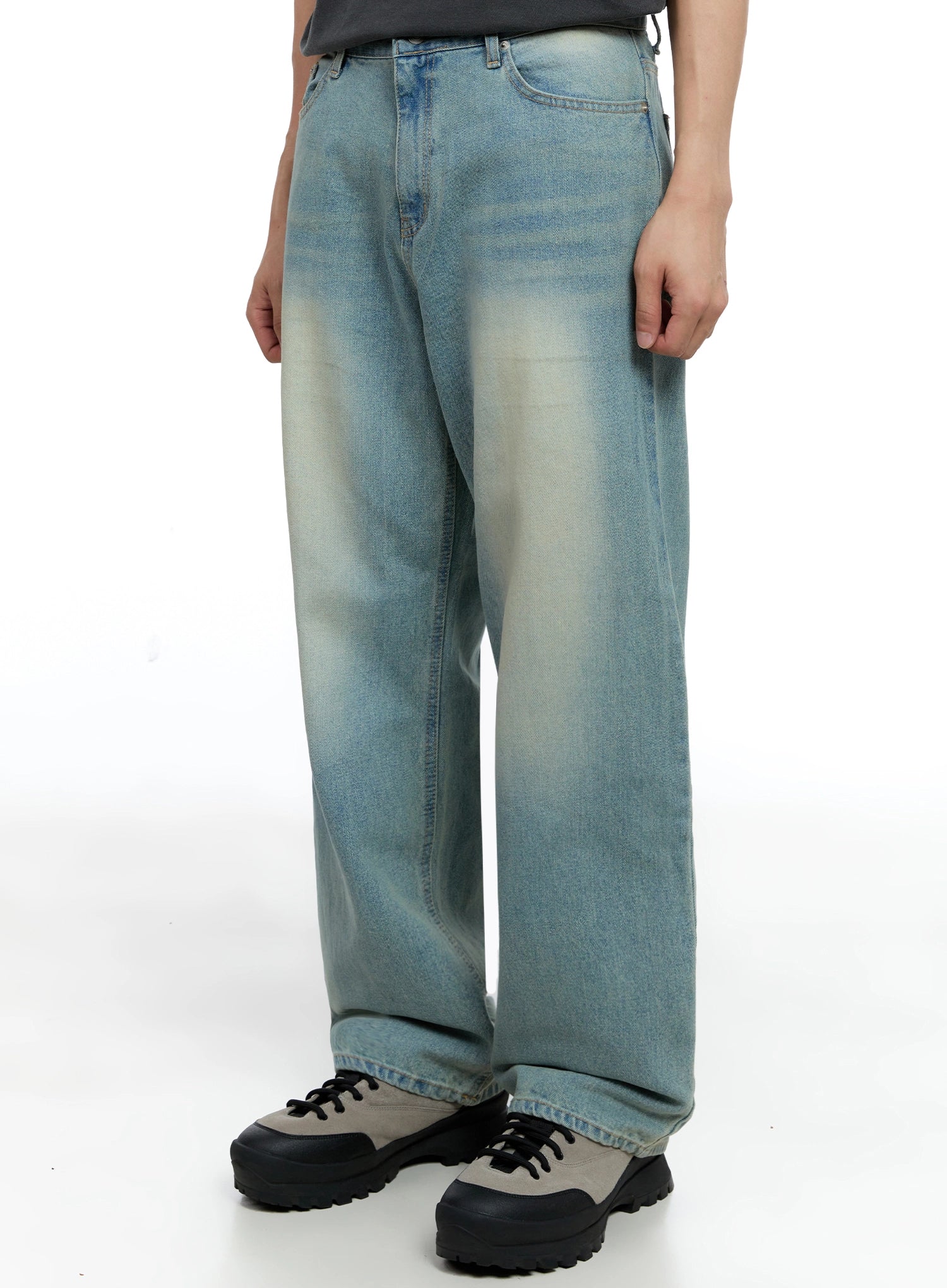 Men's Light-Wash Baggy  Jeans IG520 - Image 6