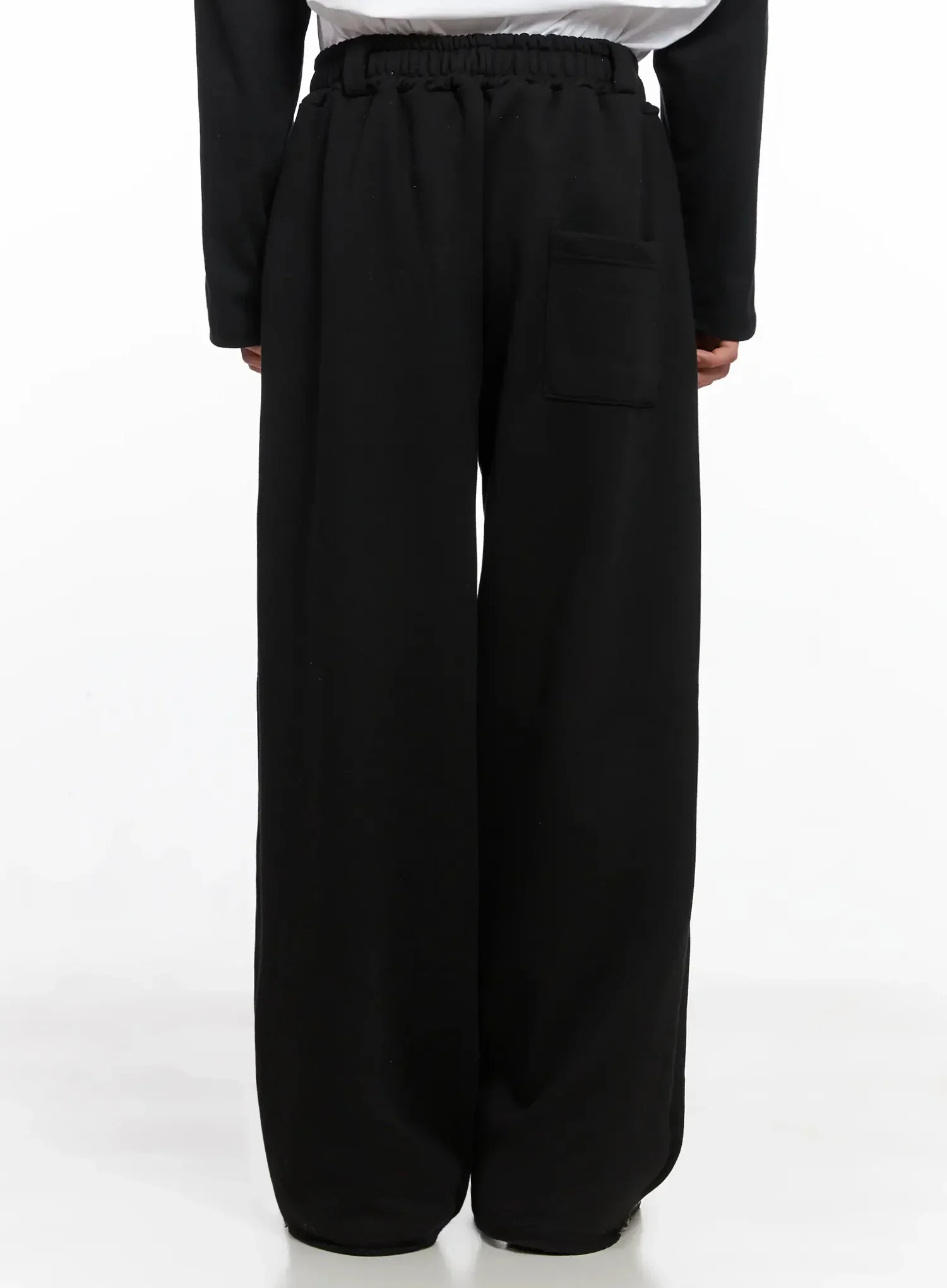 Men's Number Graphic Sweatpants IO517 - Image 8