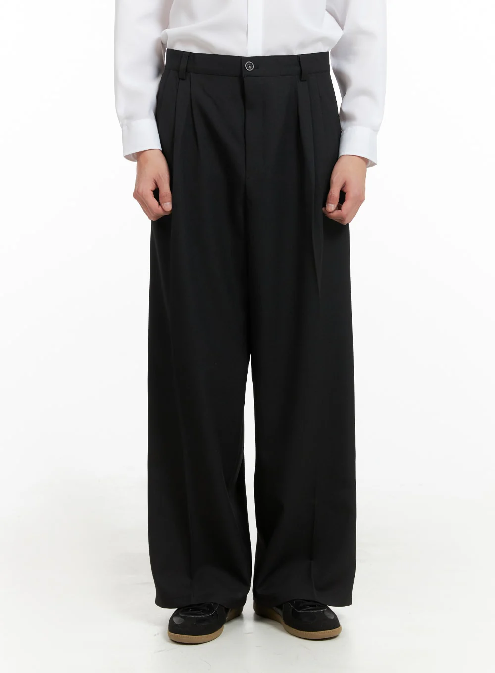 Men's Pintuck Wide Fit Tailored Pants IA402 - Image 2