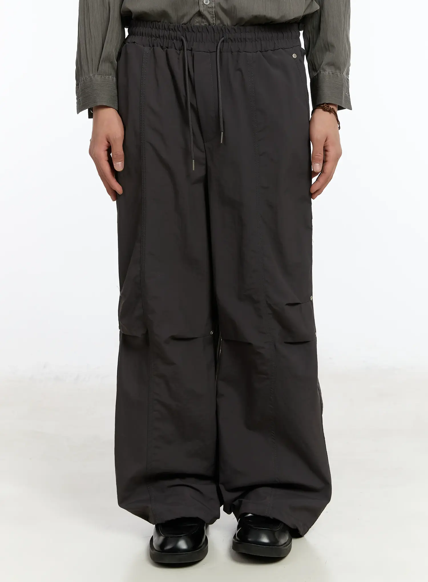 Men's Rivet Detail Cargo Pants IM503 - Image 5
