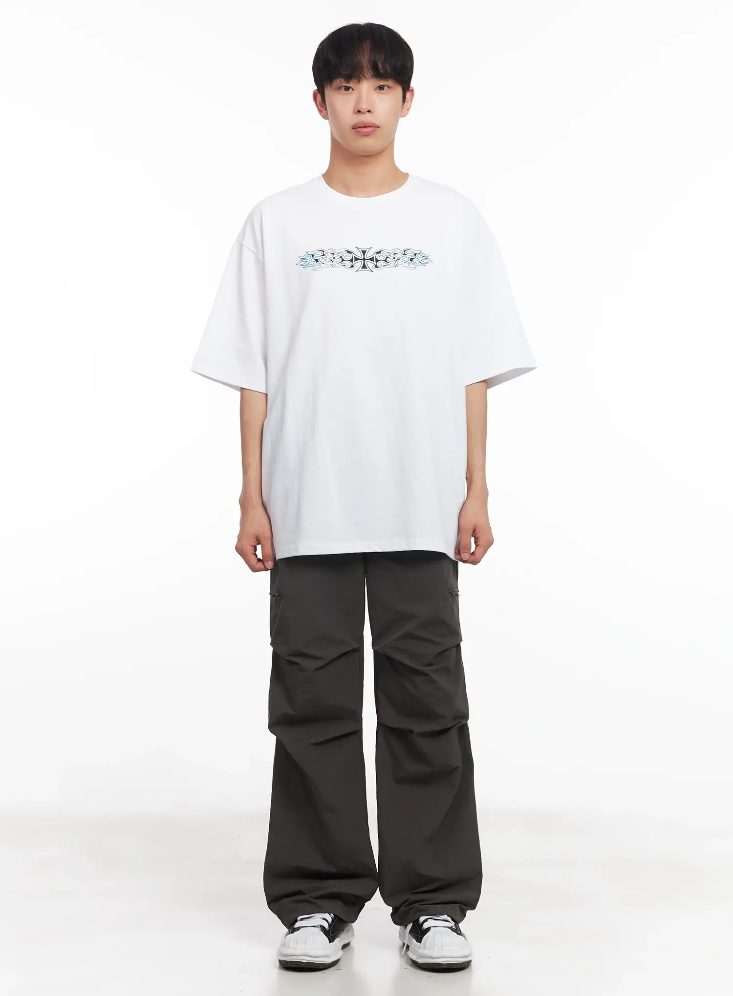 Men's Round Neck Graphic Tee IU518 - Image 3
