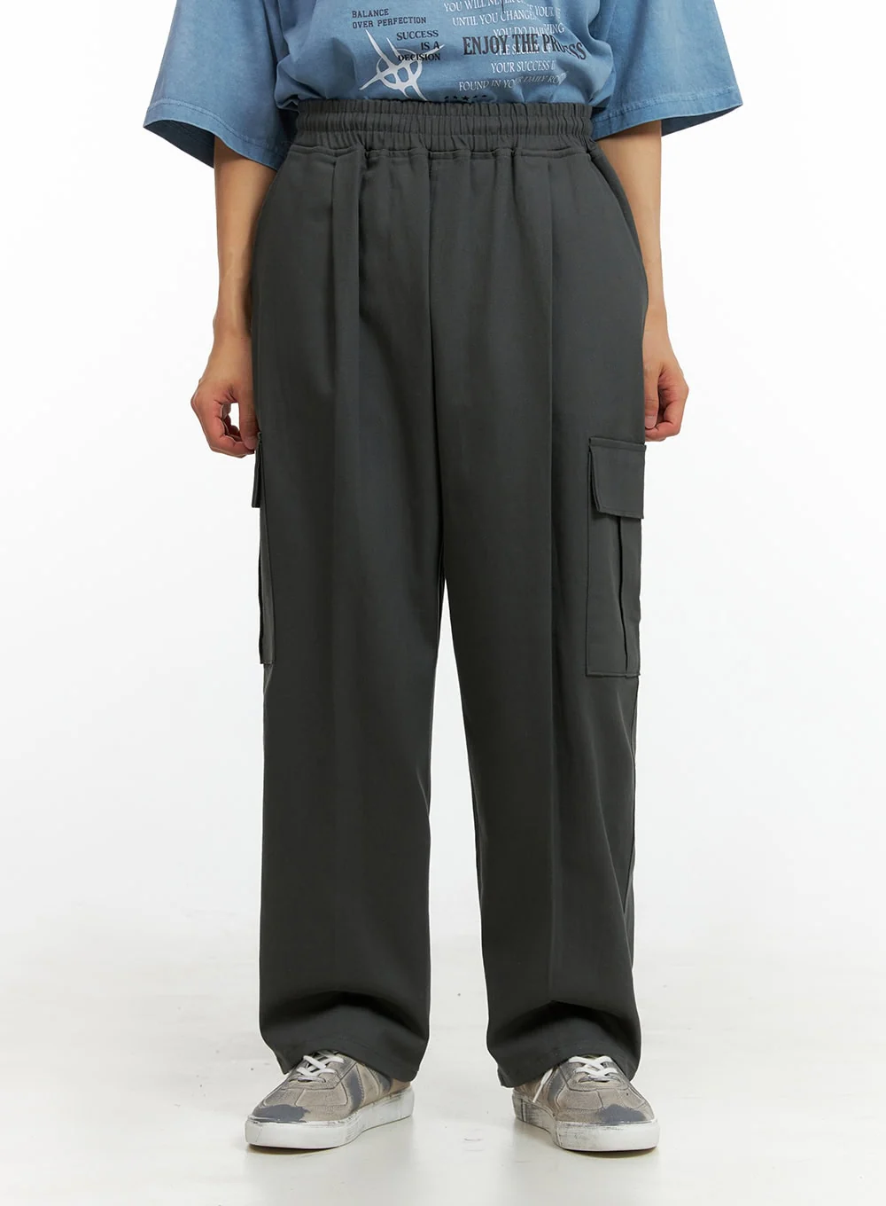 Men's Solid Cargo Pants (Dark Gray) IU414 - Image 2