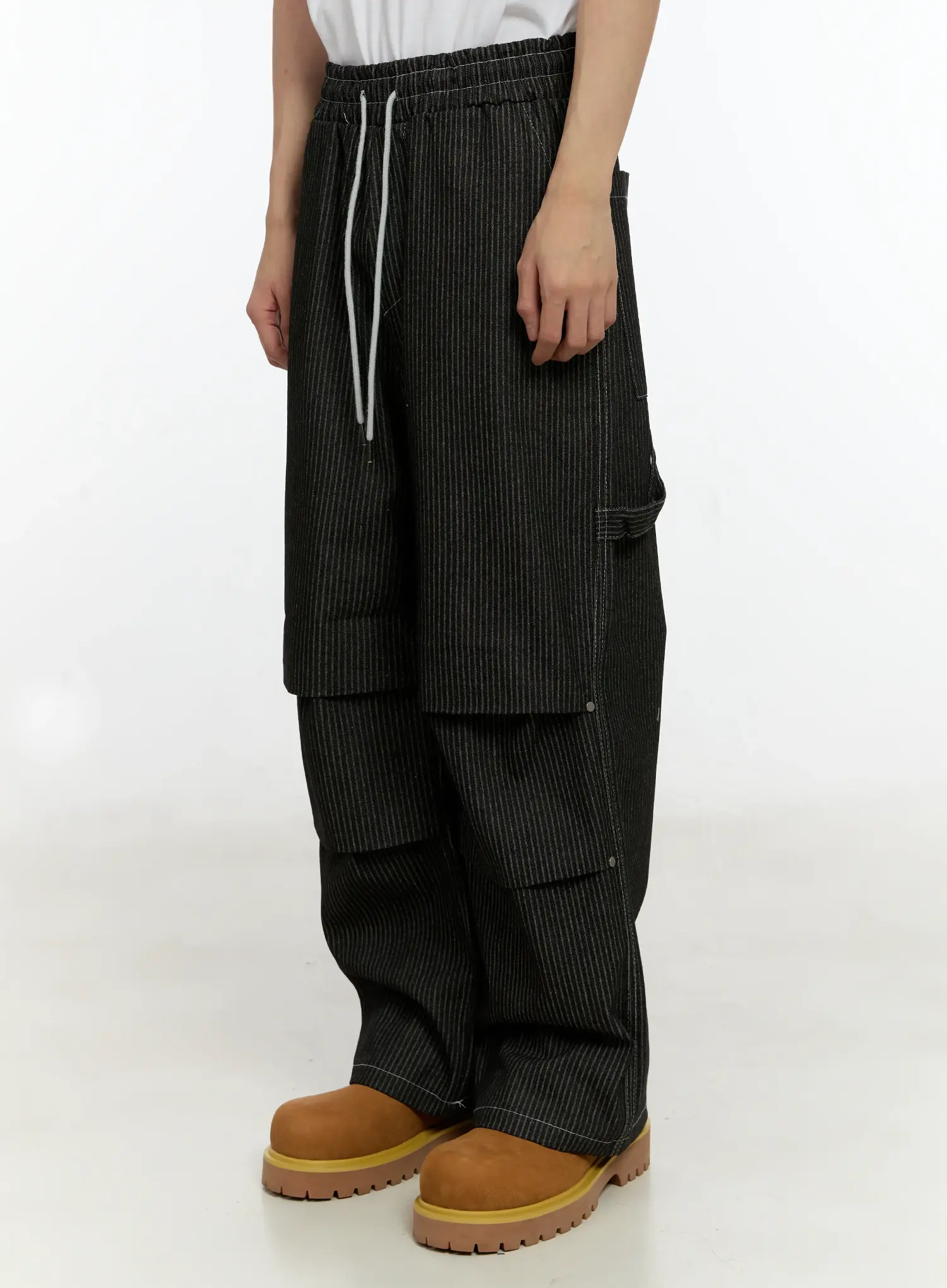 Men's Striped Pintuck Pants IN503
