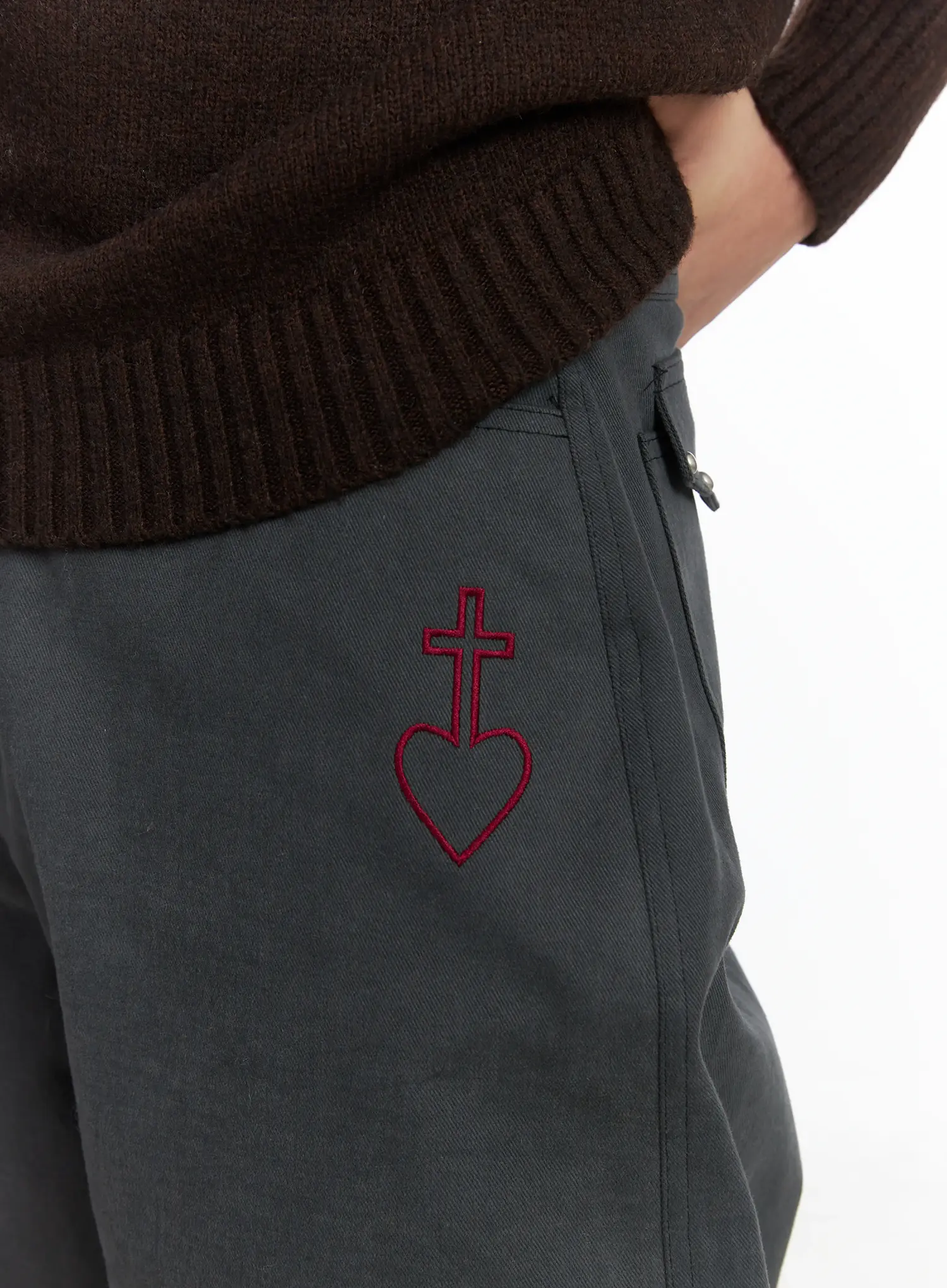 Men's Studded Graphic Wide Pants IJ512 - Image 3