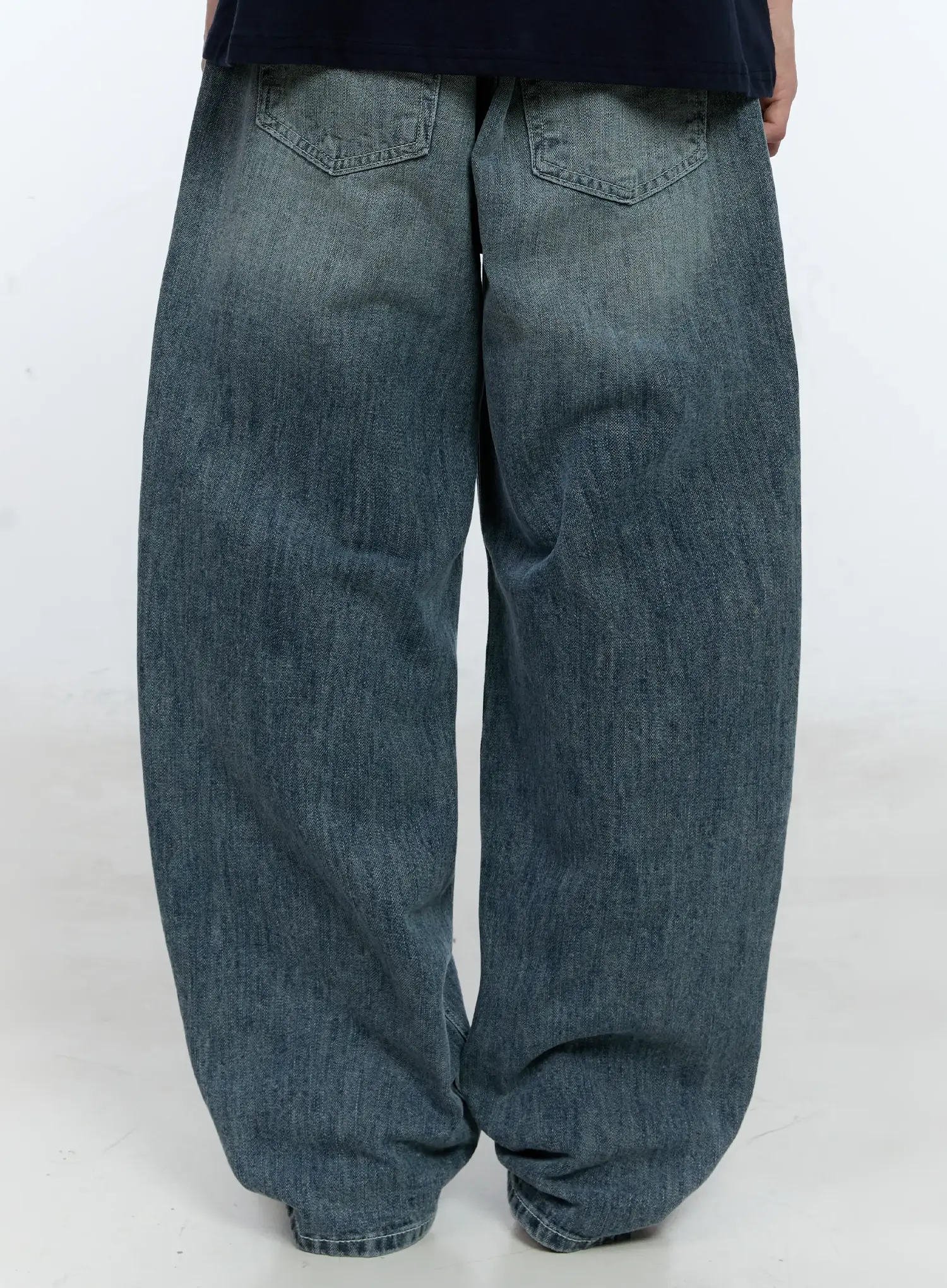 Men's Vintage-Wash Wide-Leg Jeans IL529 - Image 8
