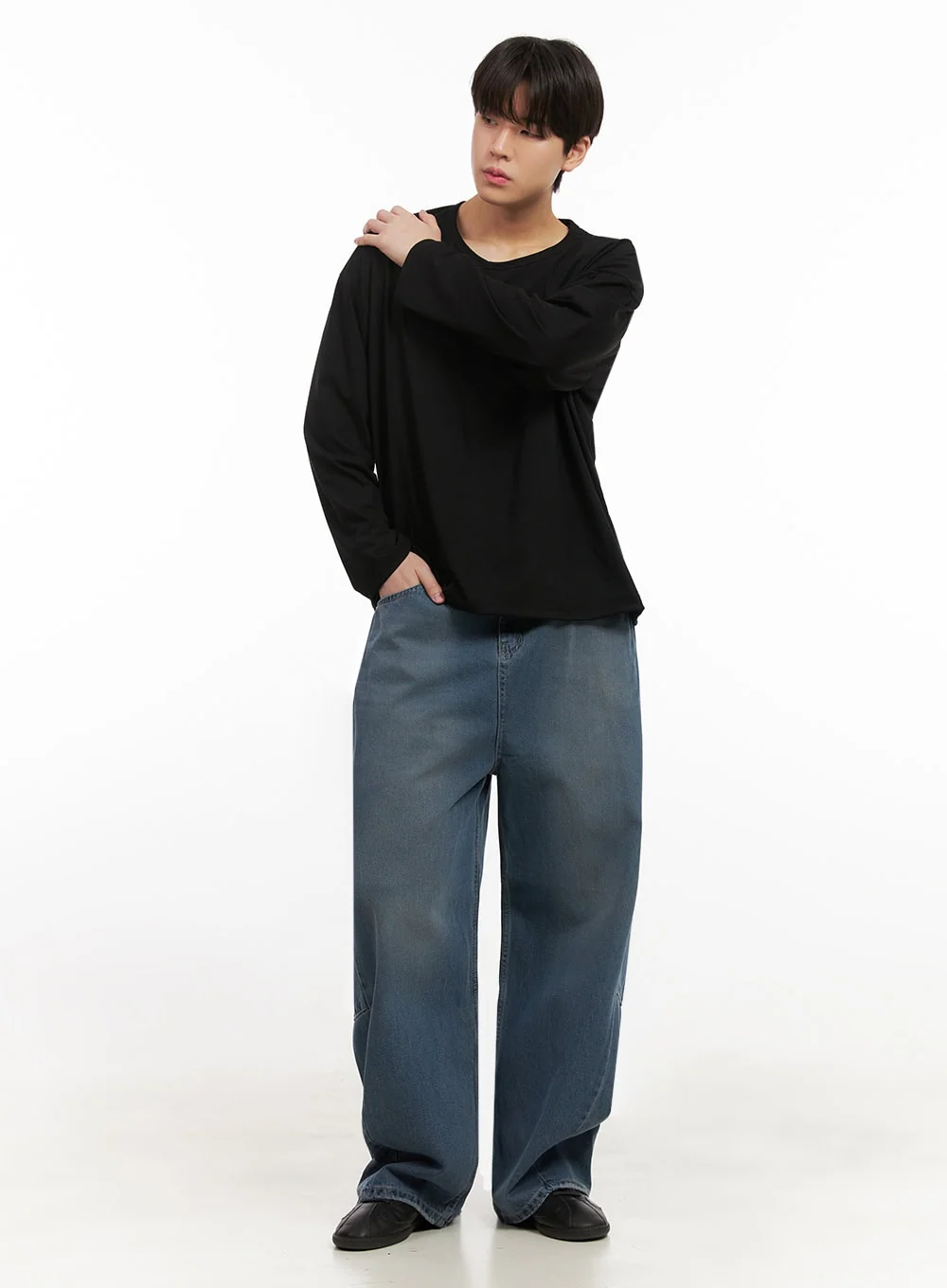 Men's Washed Wide-Fit Jeans IJ517 - Image 6