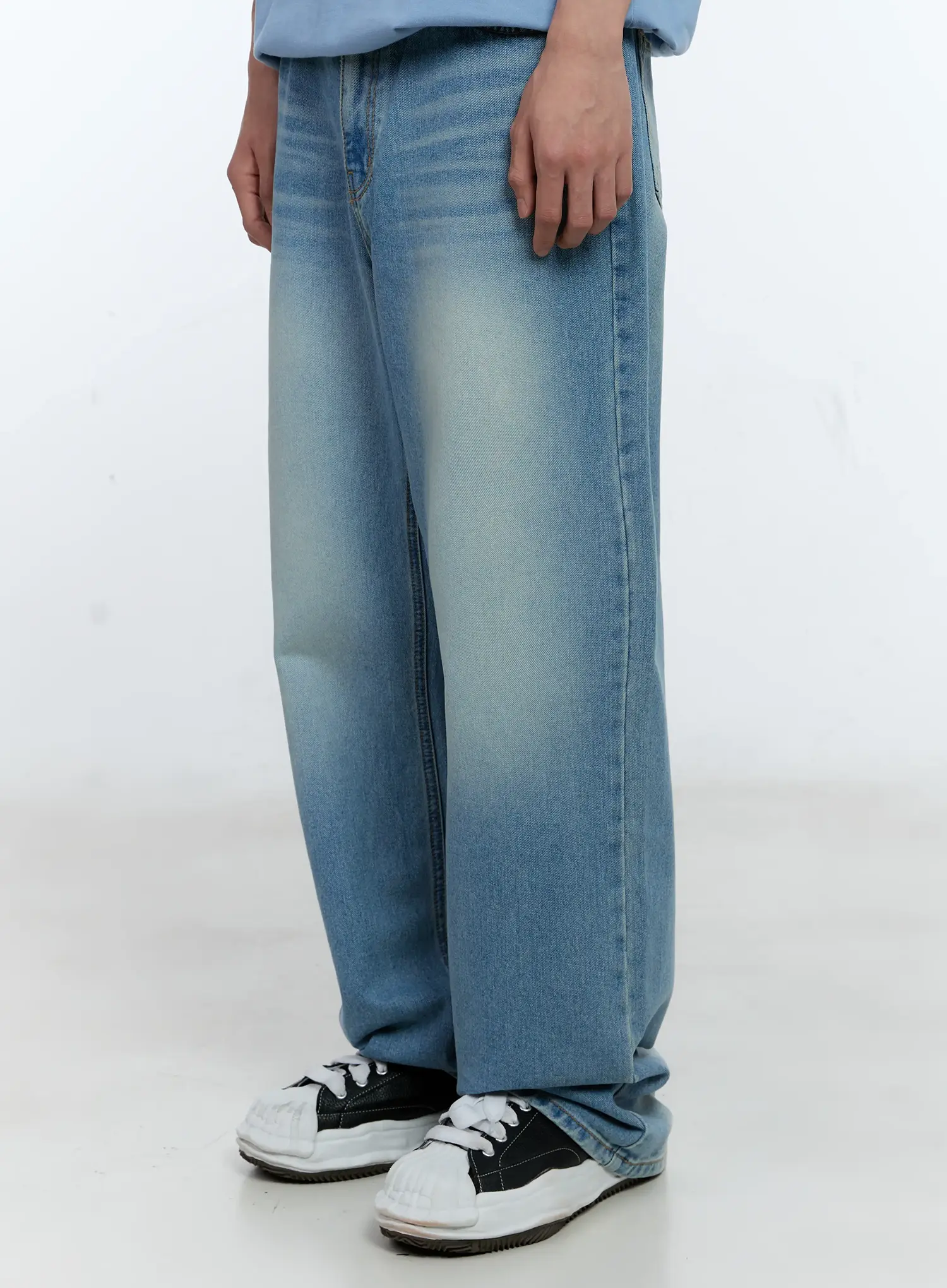 Men's Washed Wide-Leg Jeans IL529 - Image 4