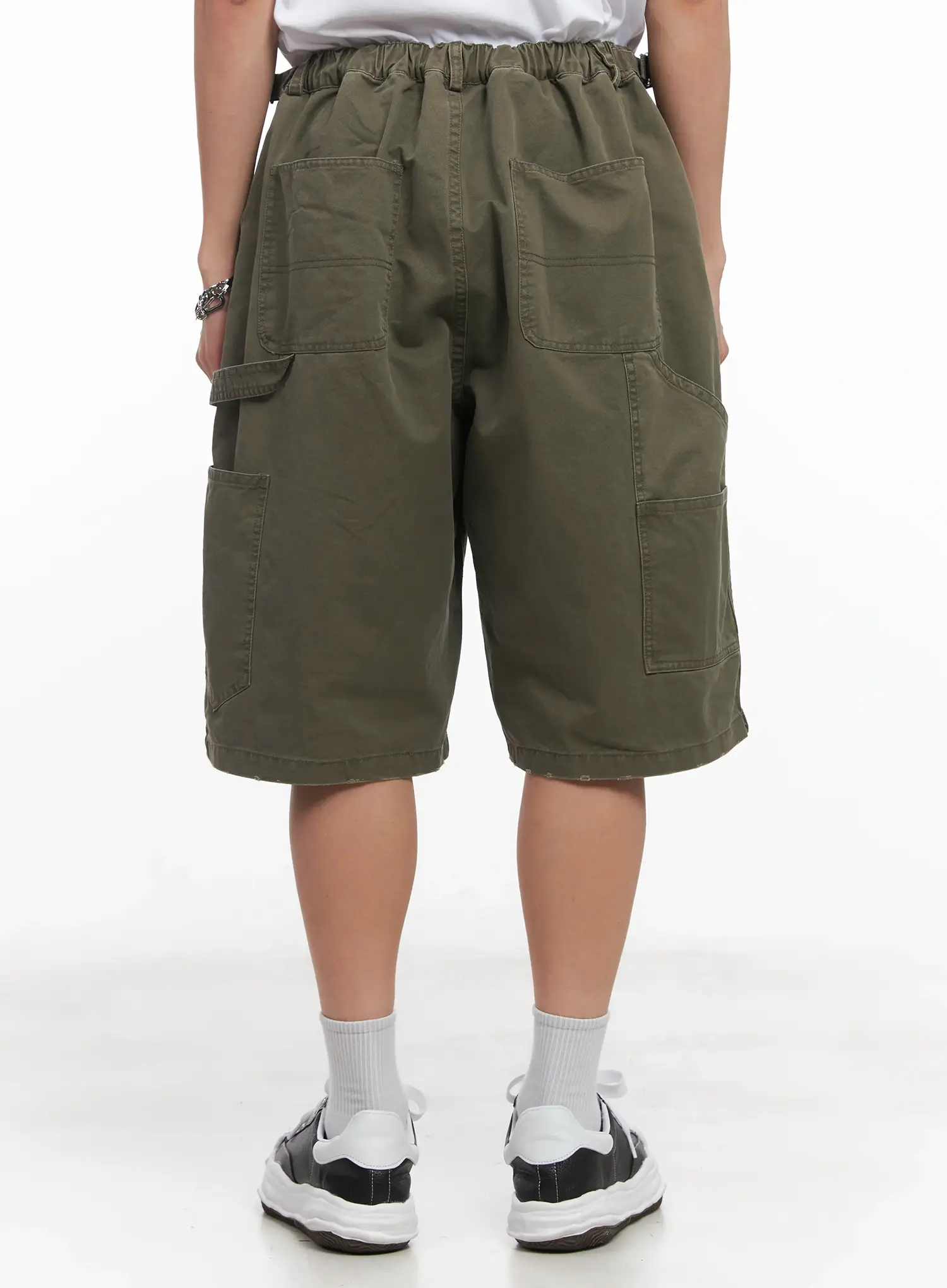 Men's Wide-Fit Bermuda Shorts IU519 - Image 10