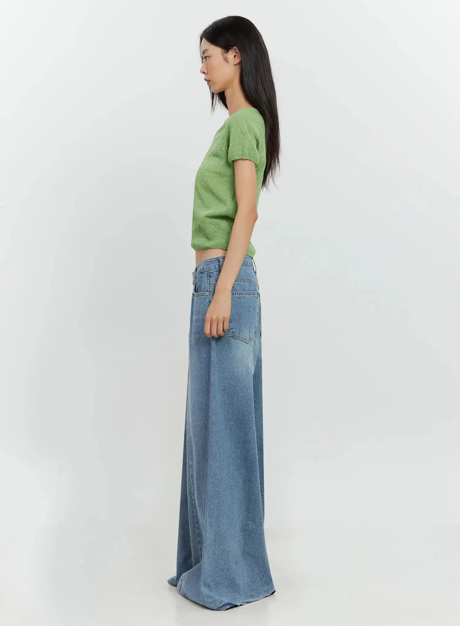 Mesh V-Neck Short-Sleeve Top IL528 - Image 21