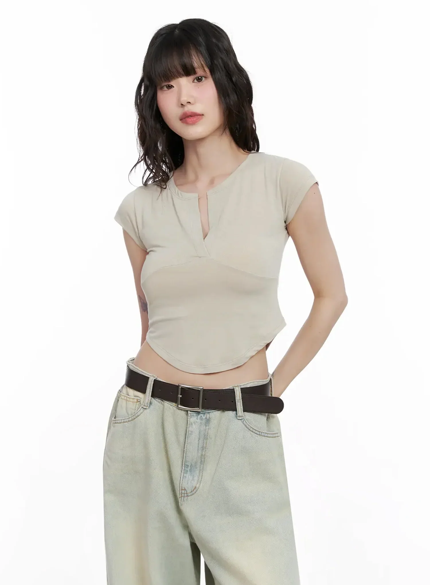 Minimalist V-Neck Crop Top IL531 - Image 16