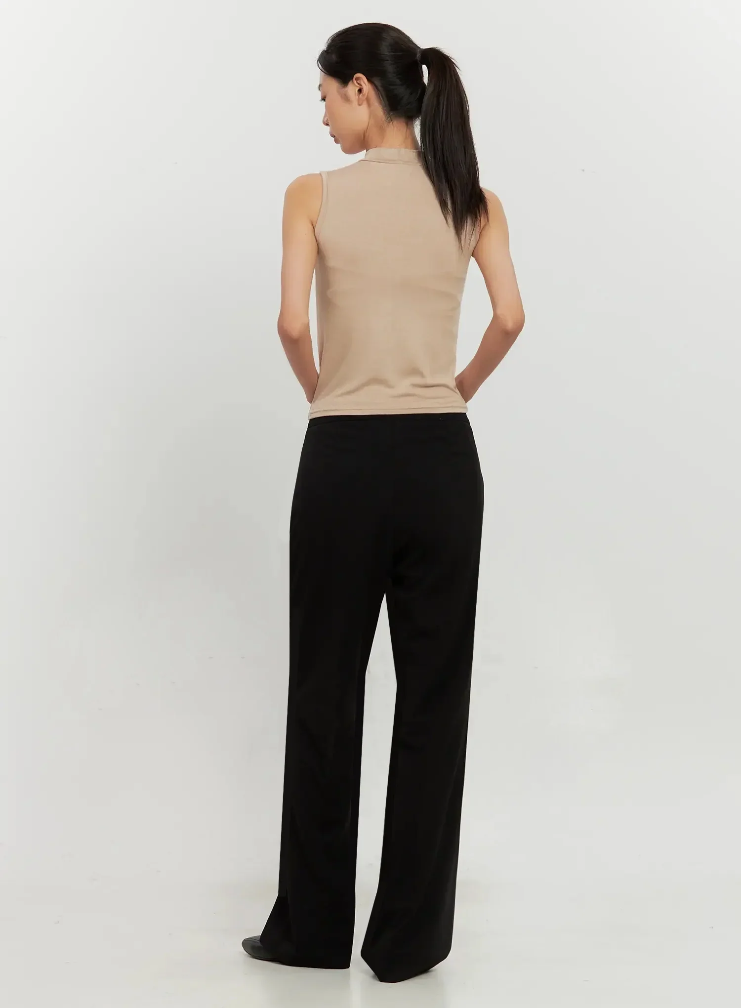 Mock Neck Sleeveless Top IL528 - Image 15