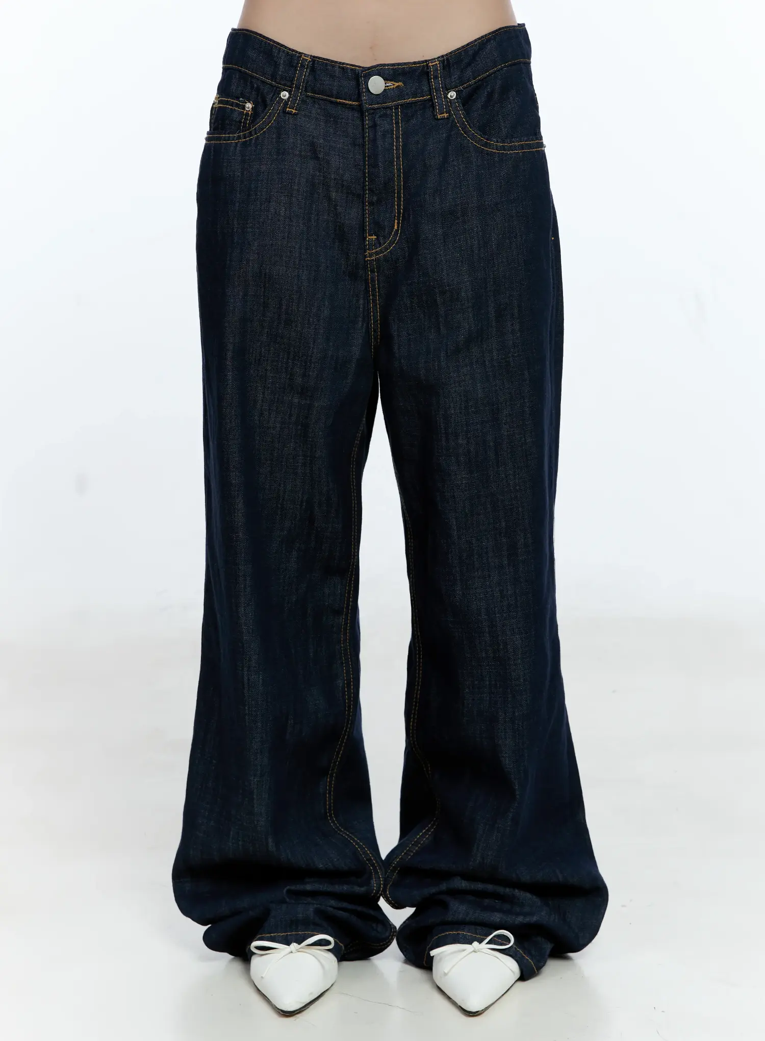 Nari No-Fade Wide-Leg Denim Jeans CG512